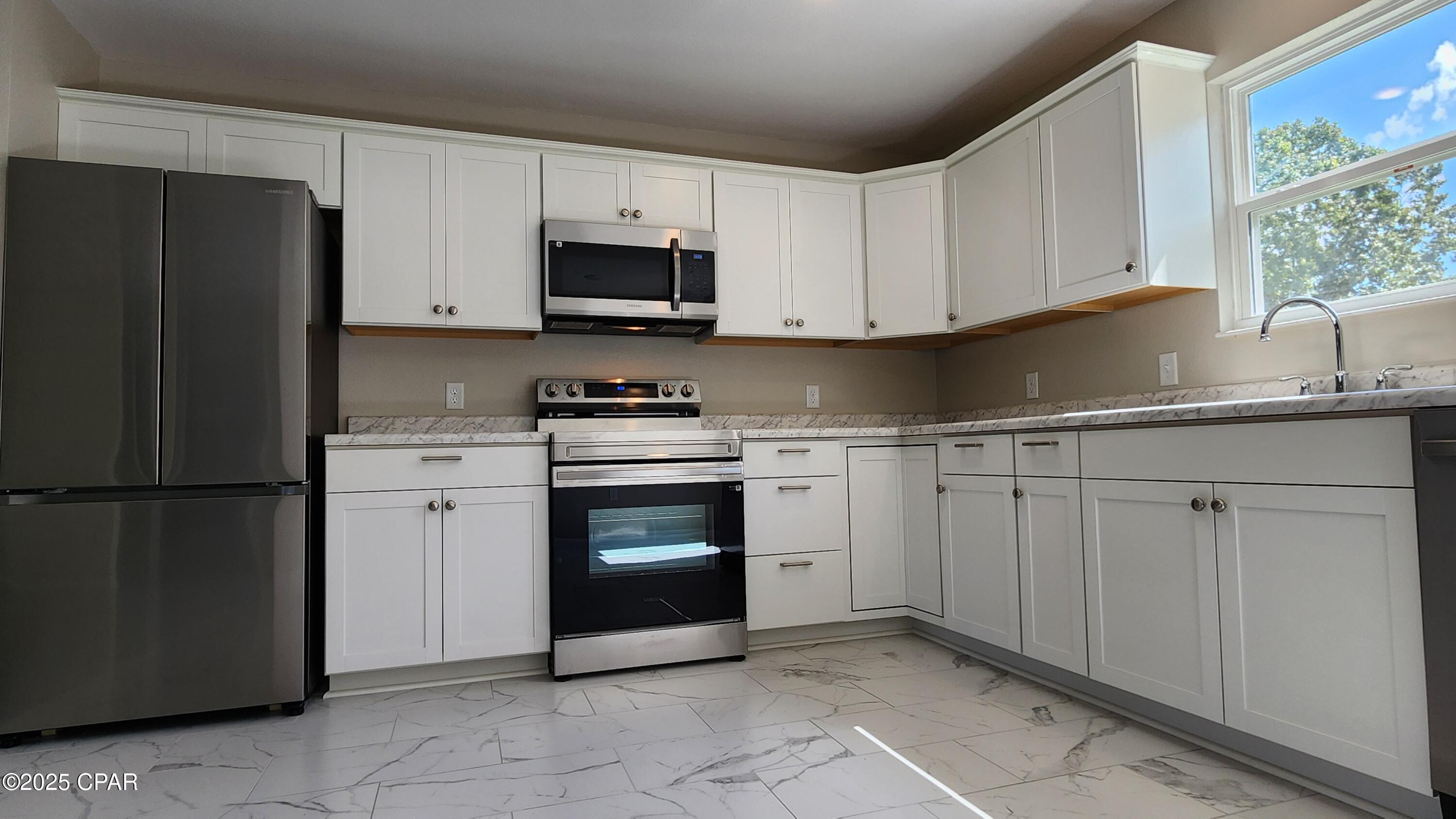 Grand Ridge - Residential