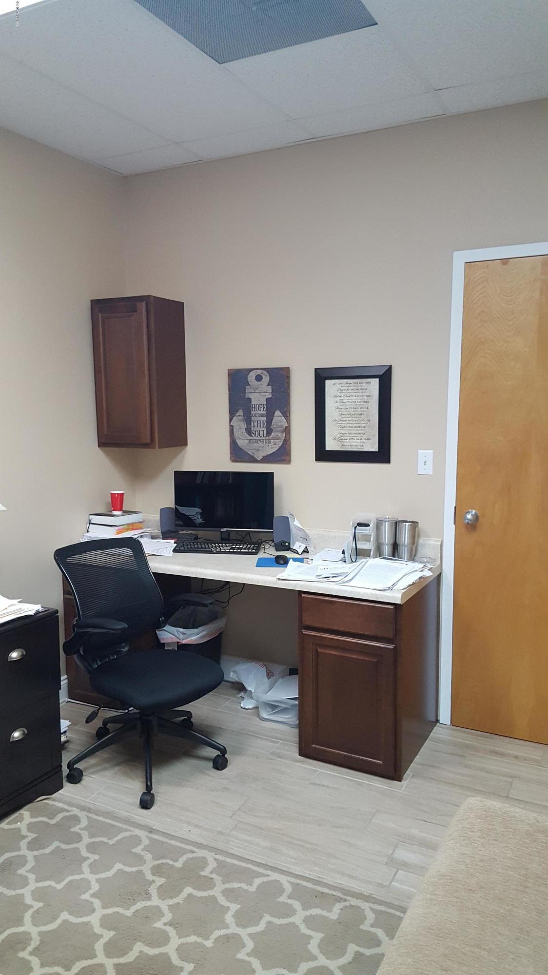 Holley Street Commercila Park - Commercial Lease