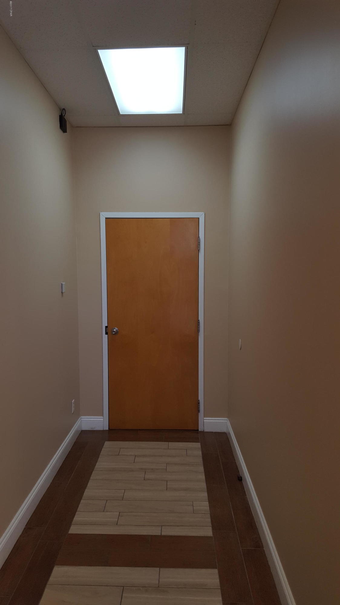 Holley Street Commercila Park - Commercial Lease