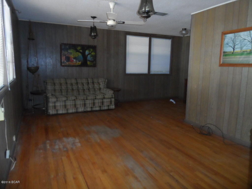 [No Recorded Subdiv] - Residential