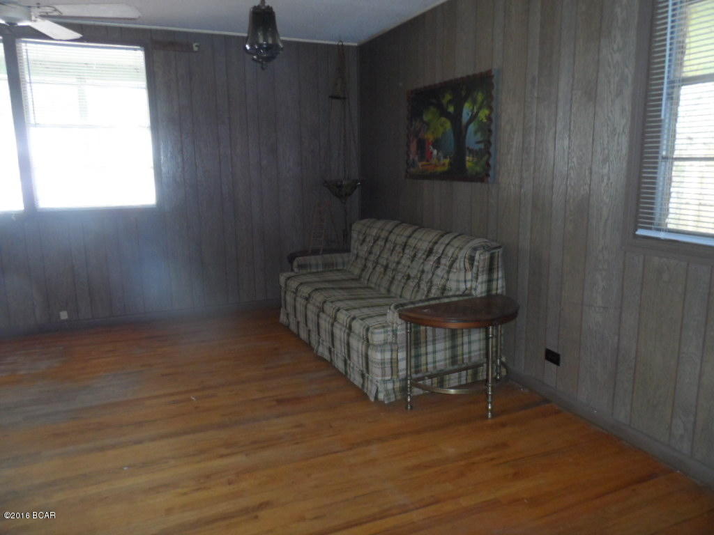 [No Recorded Subdiv] - Residential