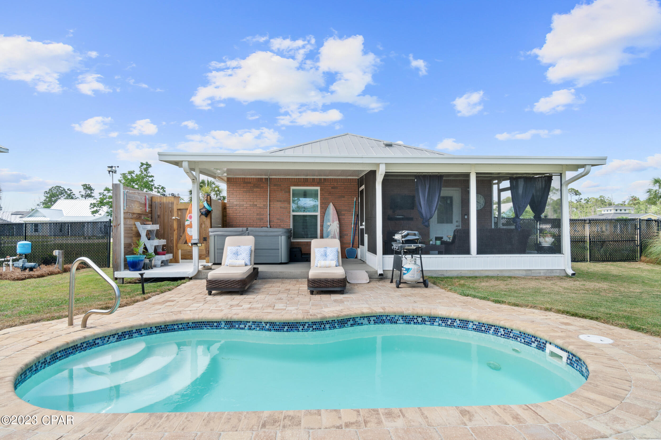 Palm Ridge - Residential