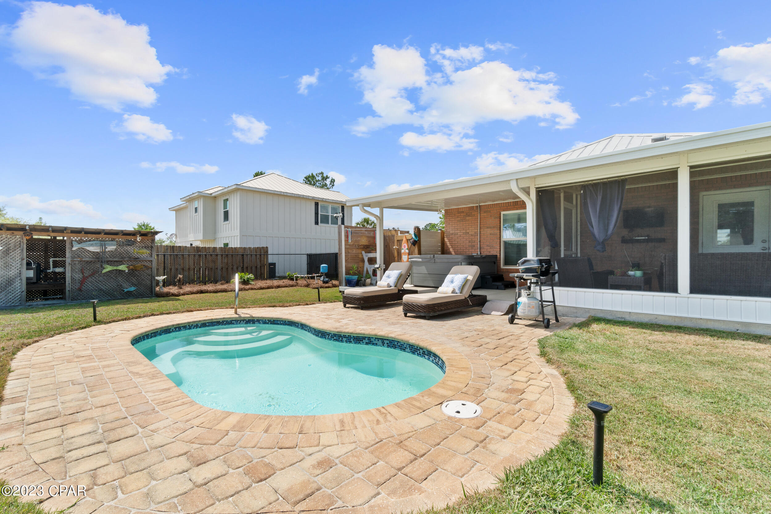 Palm Ridge - Residential