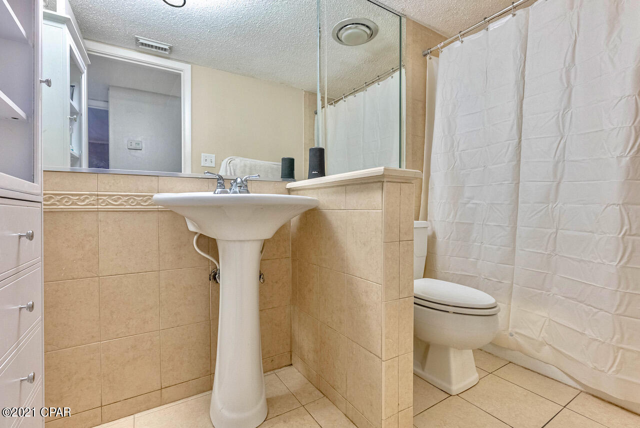 Colony Club - Residential