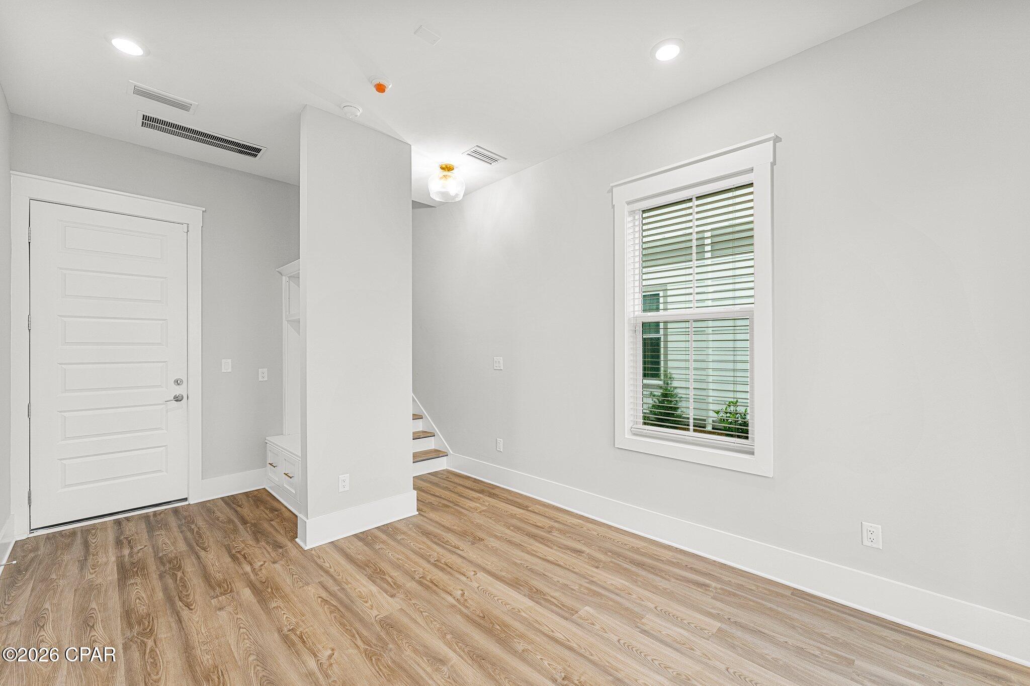 [No Recorded Subdiv] - Residential Lease