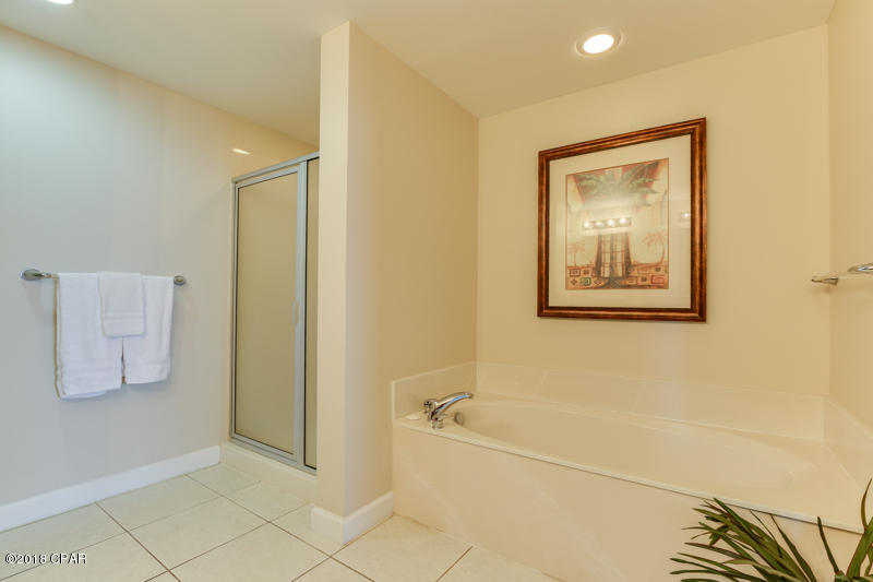 Splash Condo - Residential