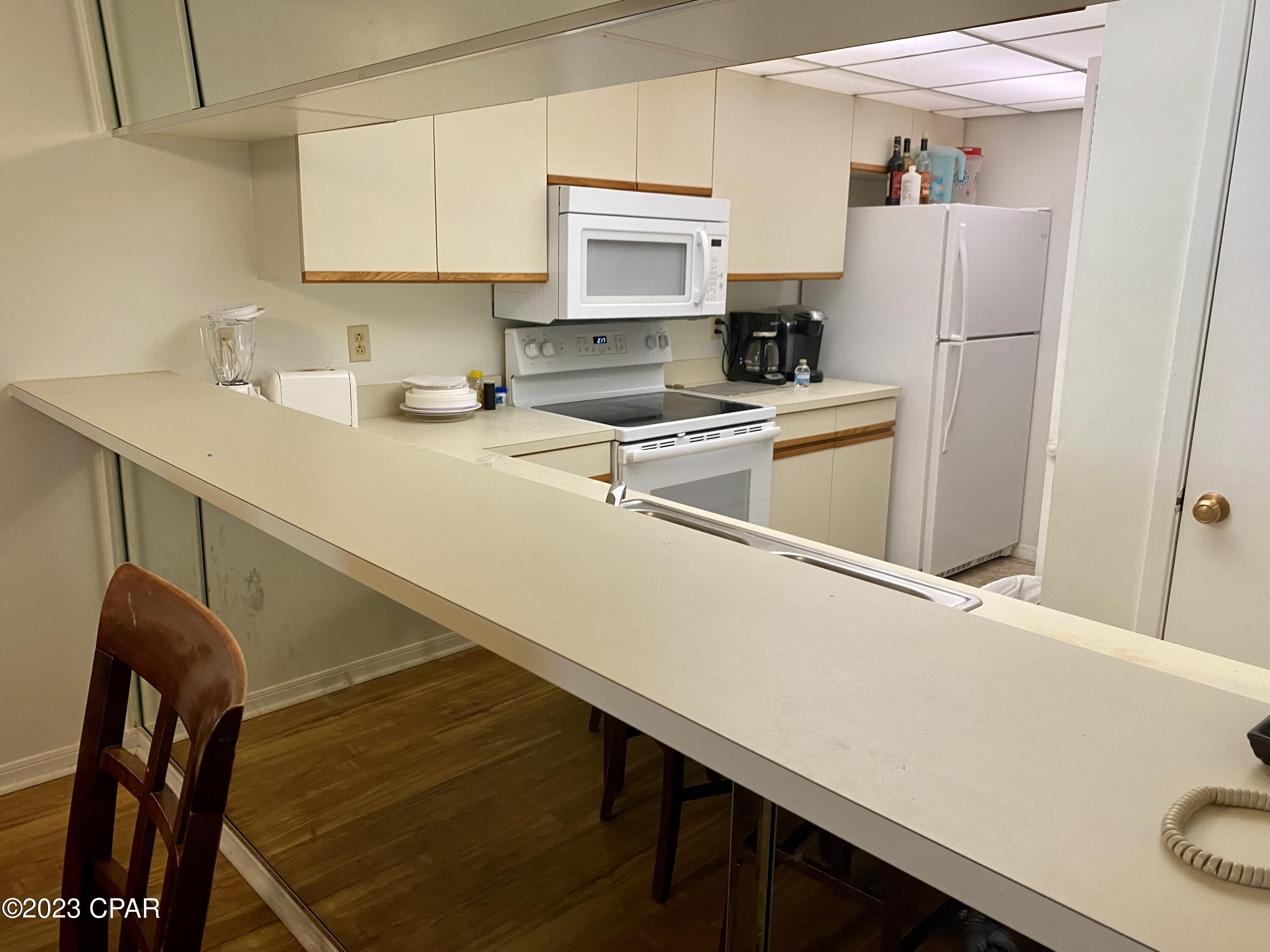 River Oaks Tennis Villas - Residential