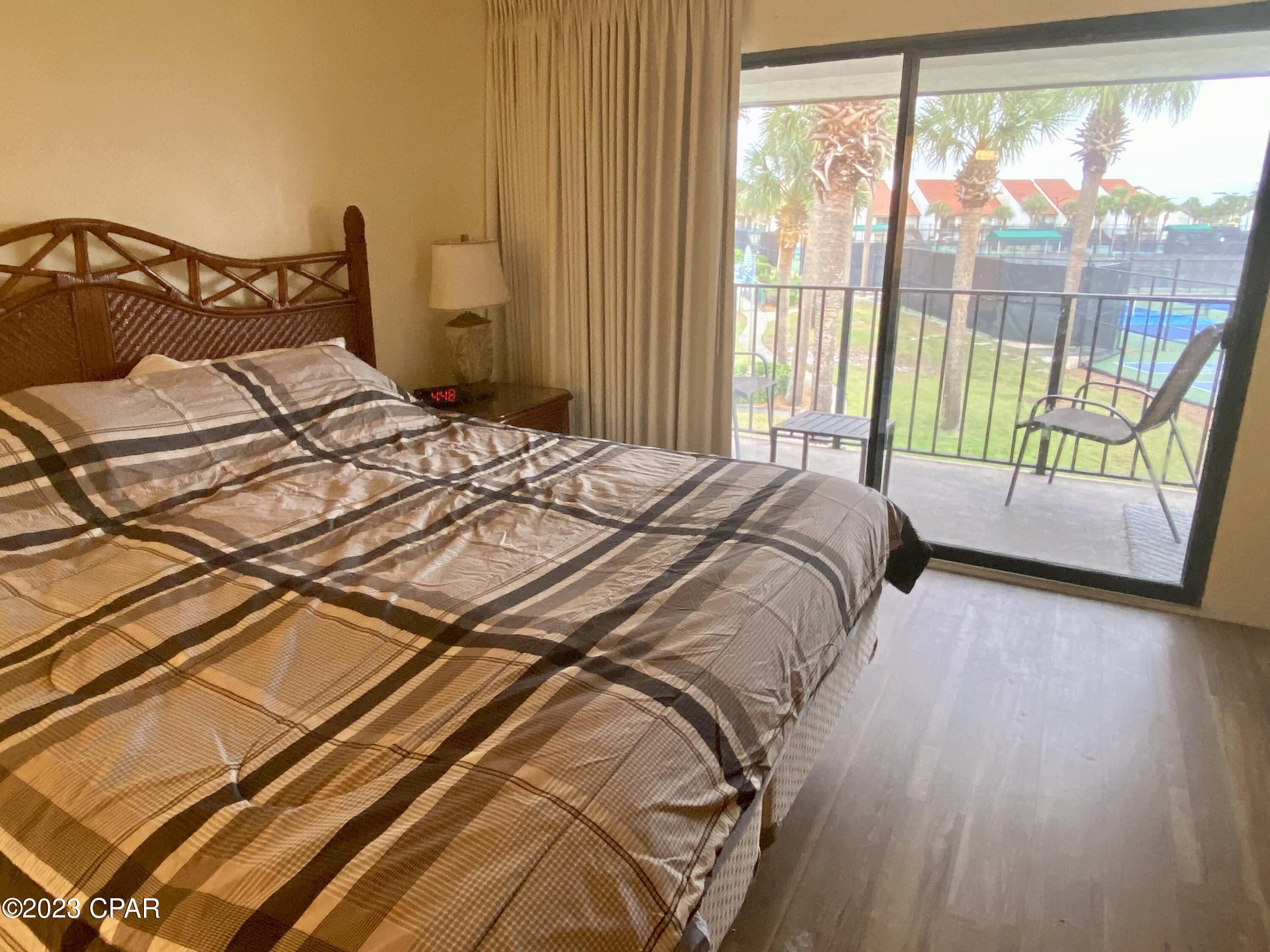 River Oaks Tennis Villas - Residential