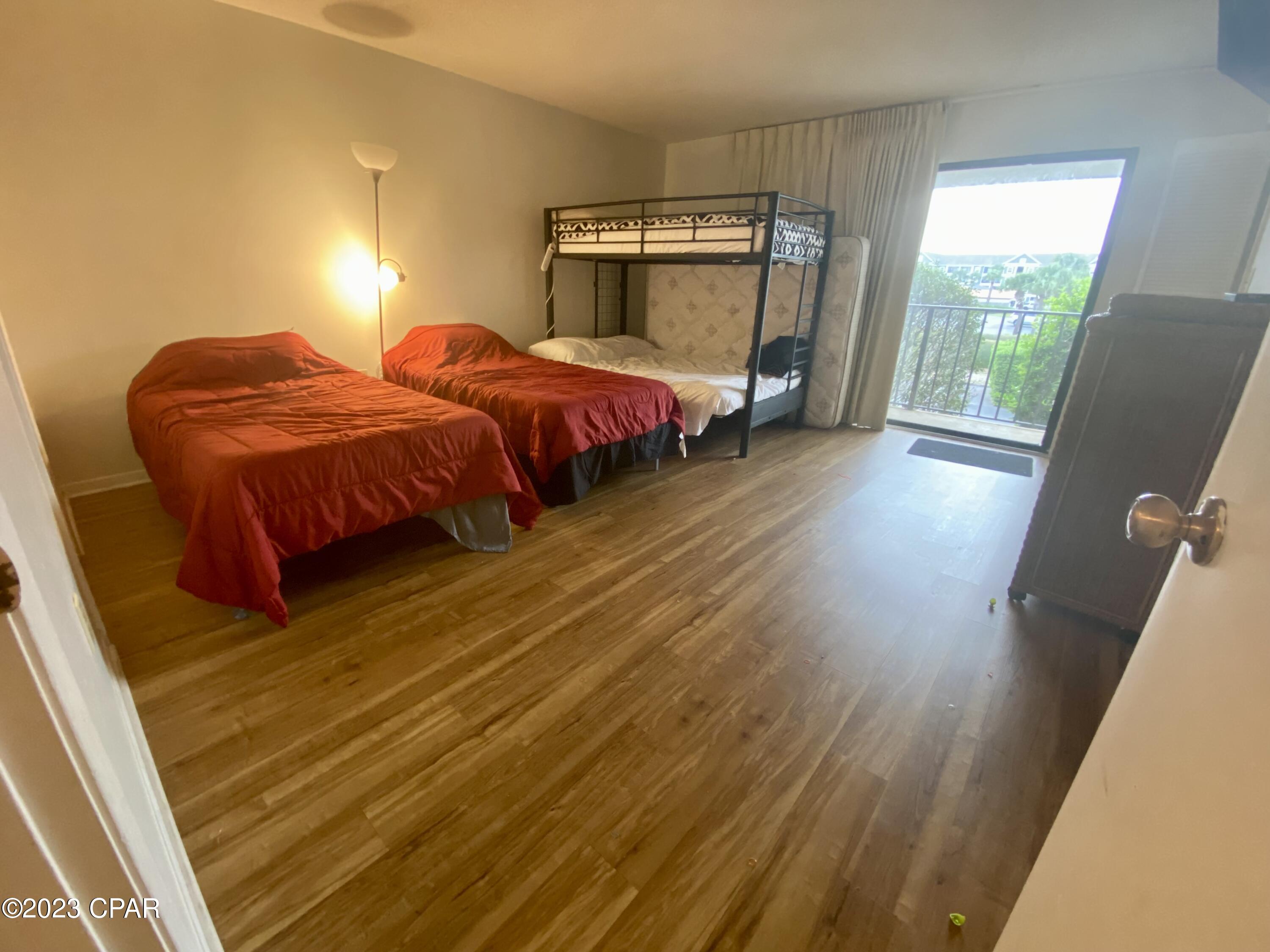 River Oaks Tennis Villas - Residential