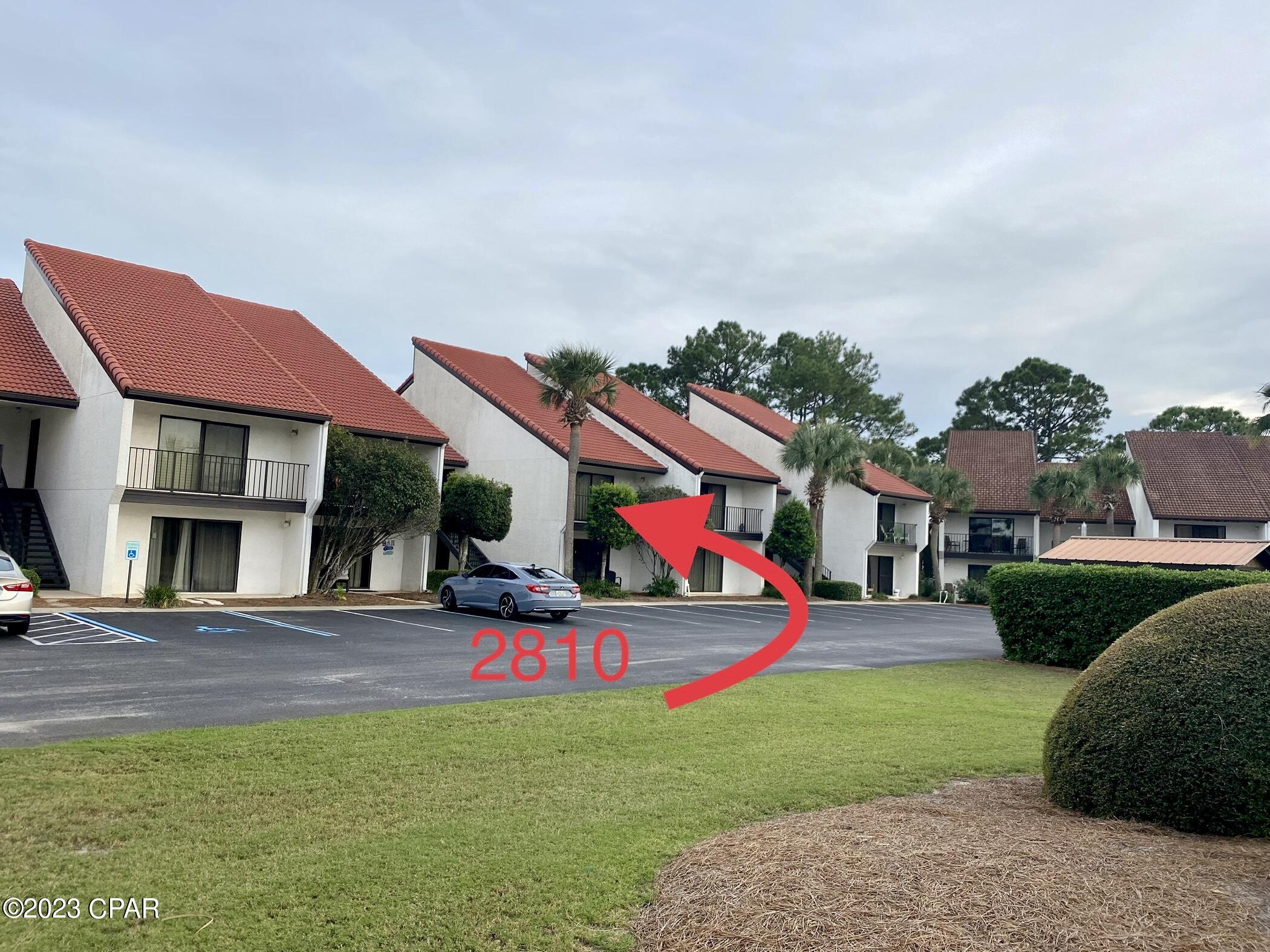 River Oaks Tennis Villas - Residential