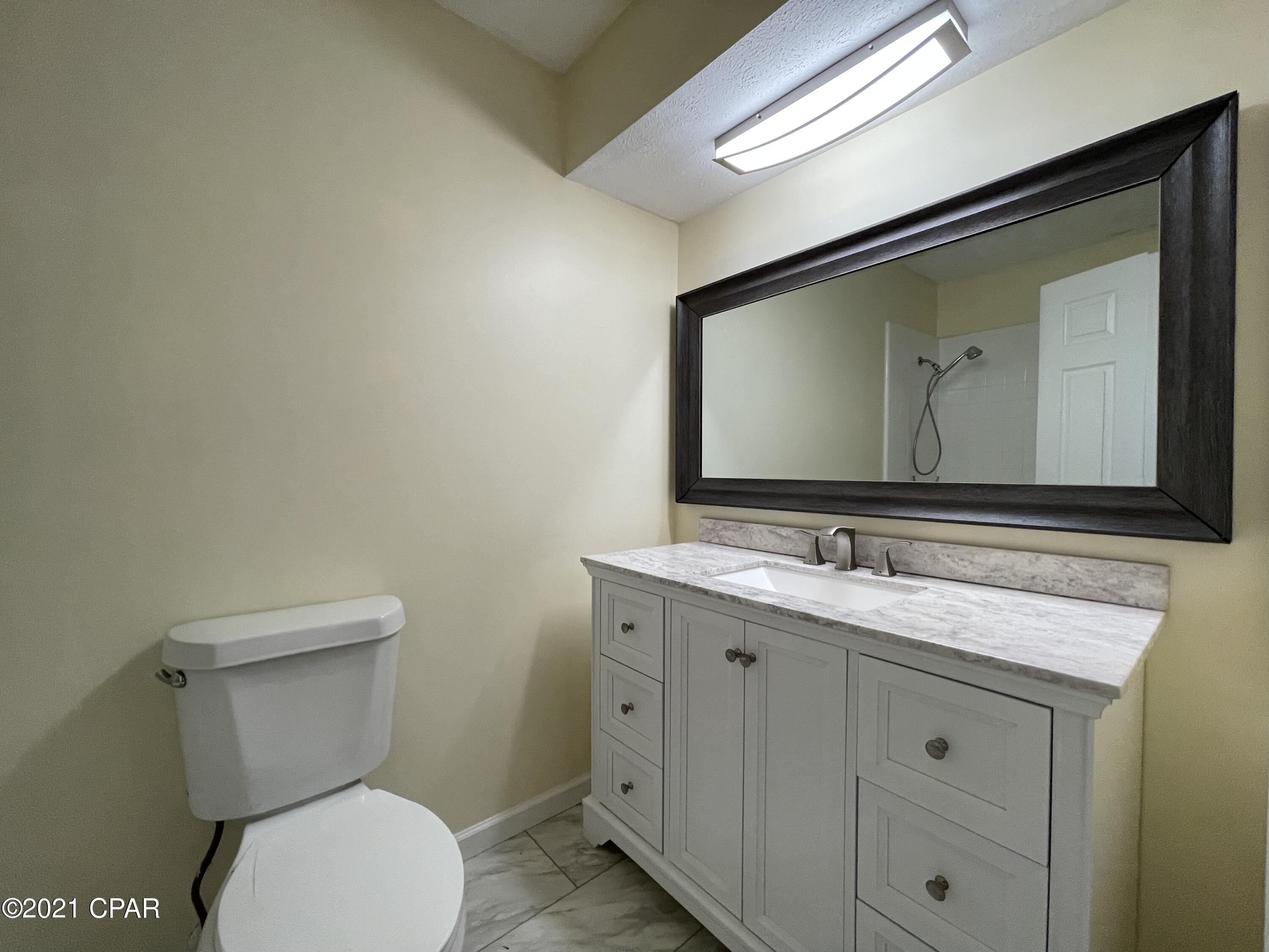 Forest Hills Unit 1 - Residential Lease