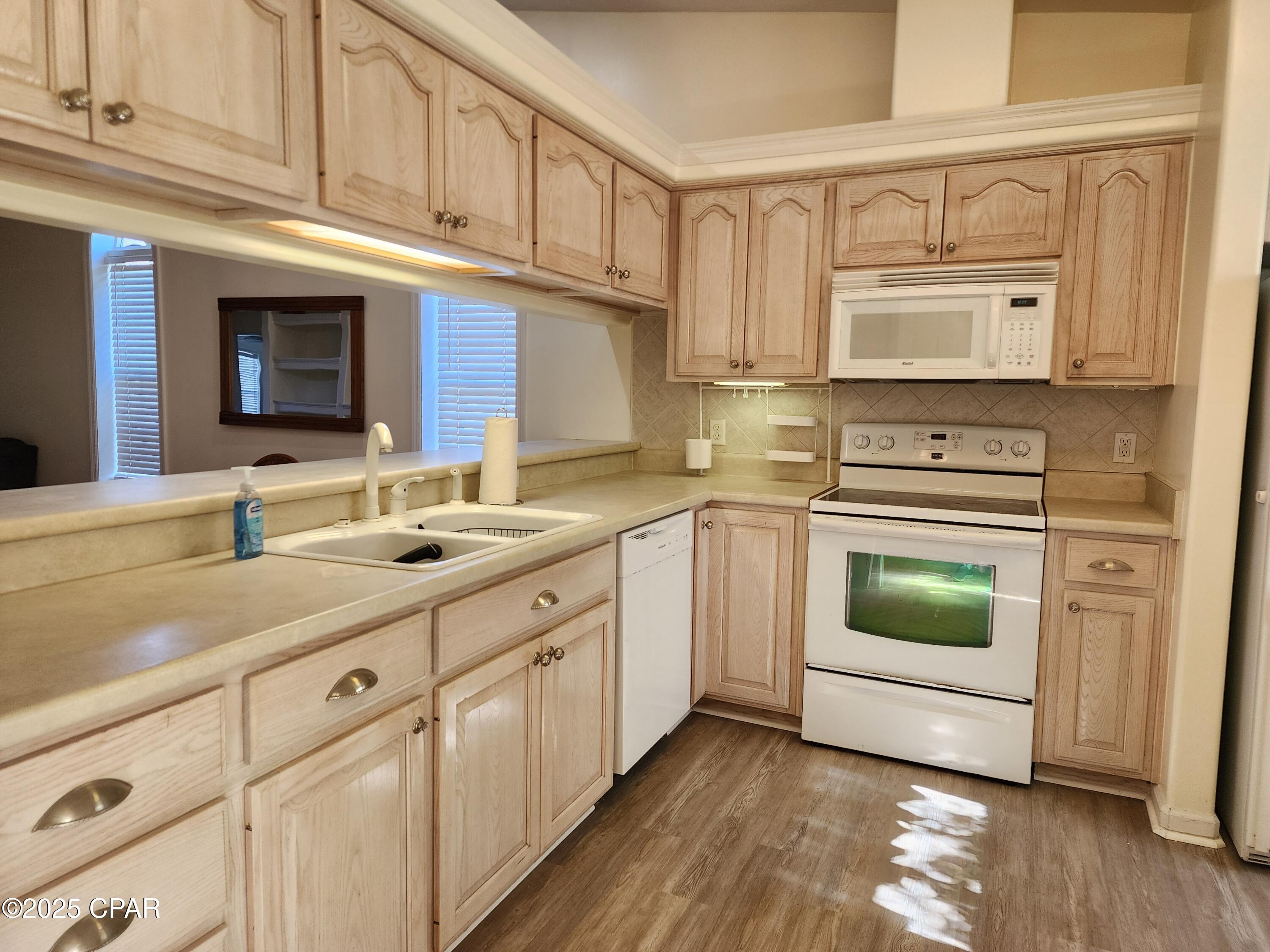 [No Recorded Subdiv] - Residential Lease