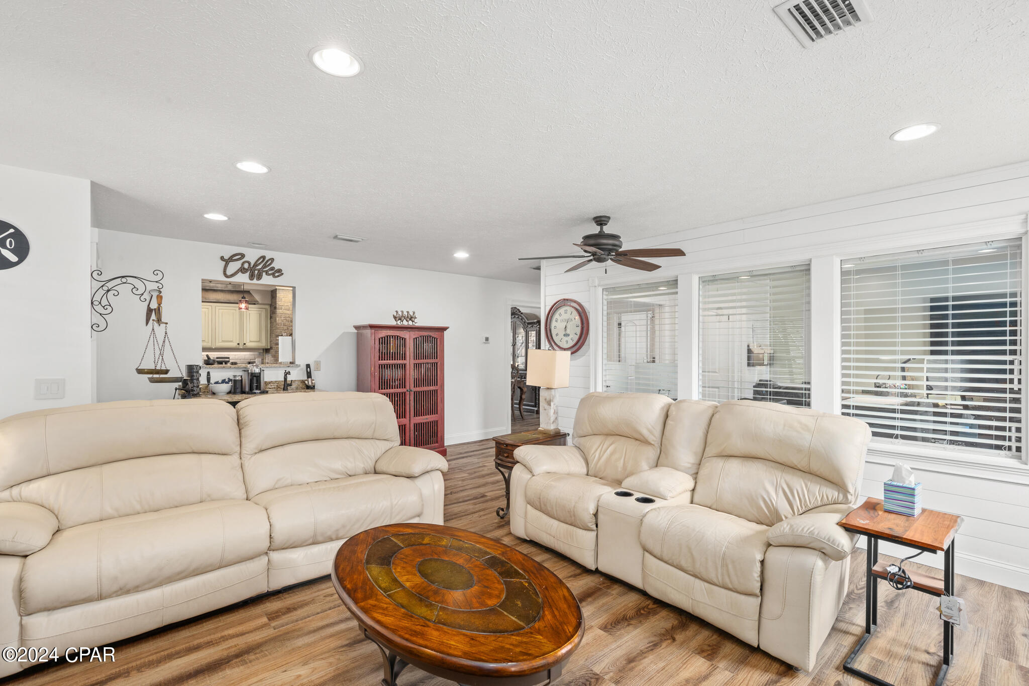 Kings Point Harbour U-I Replat - Residential