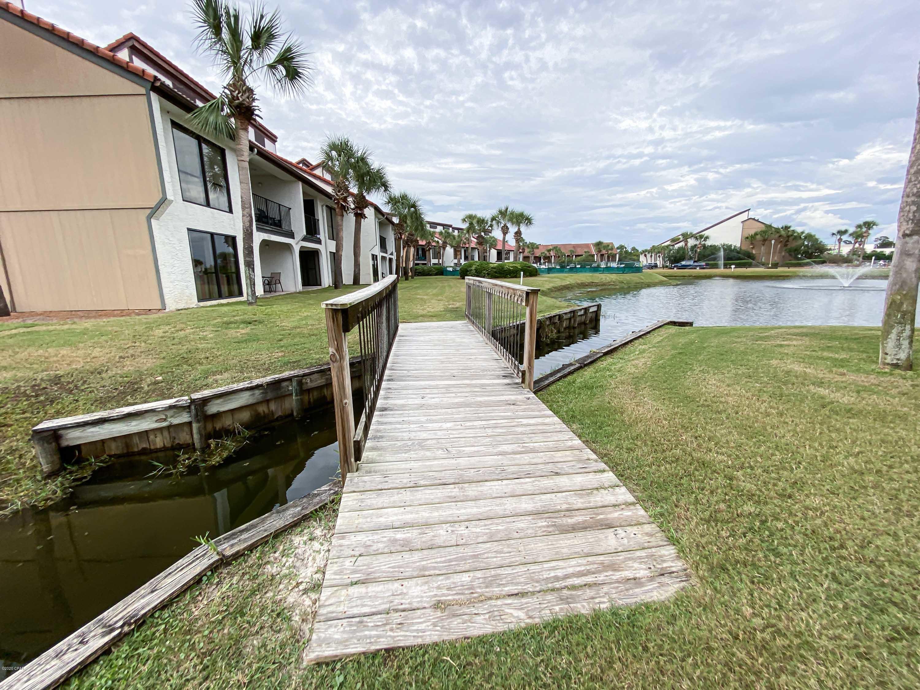 Edgewater Golf Villas 6 B - Residential