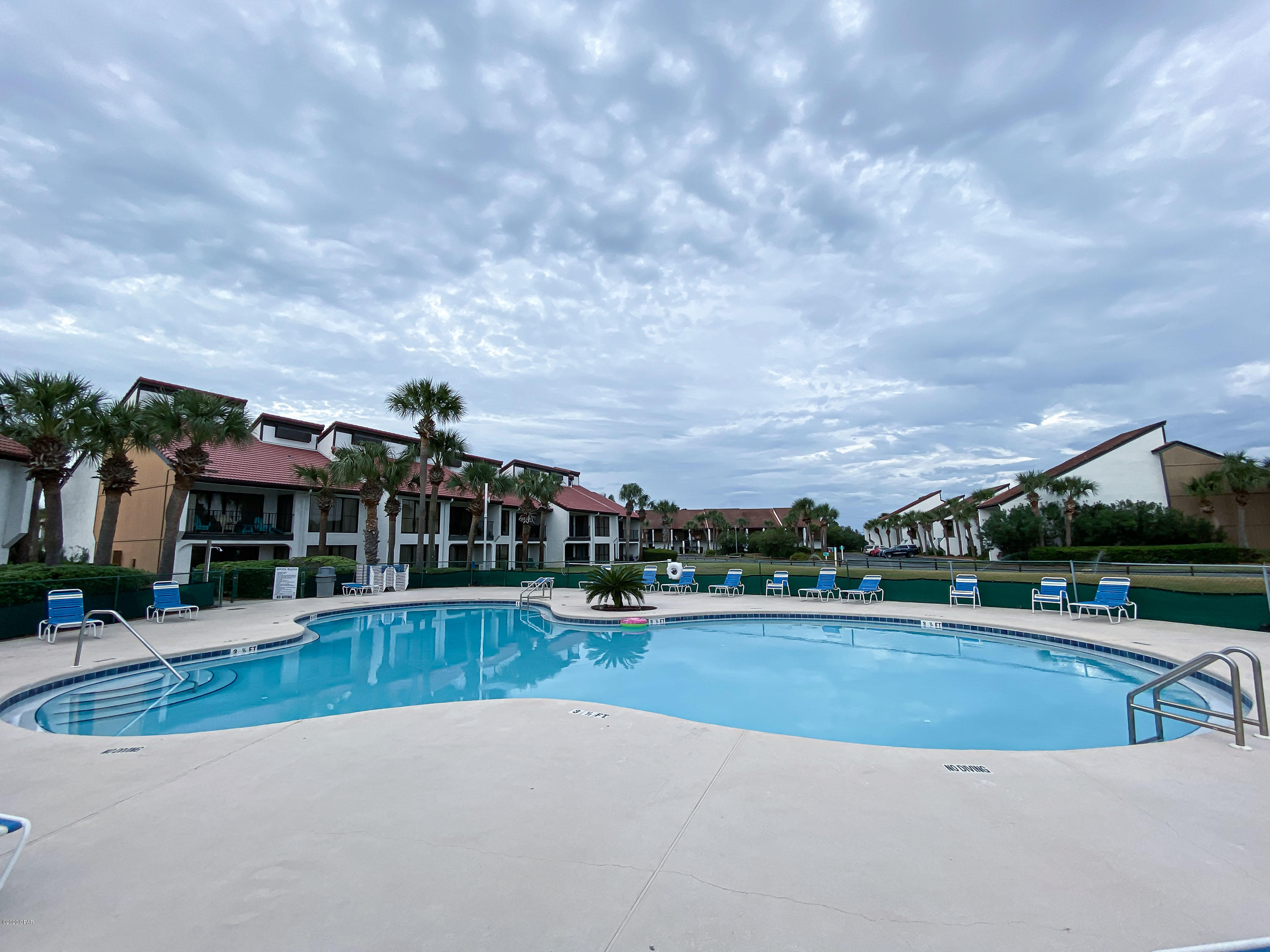 Edgewater Golf Villas 6 B - Residential