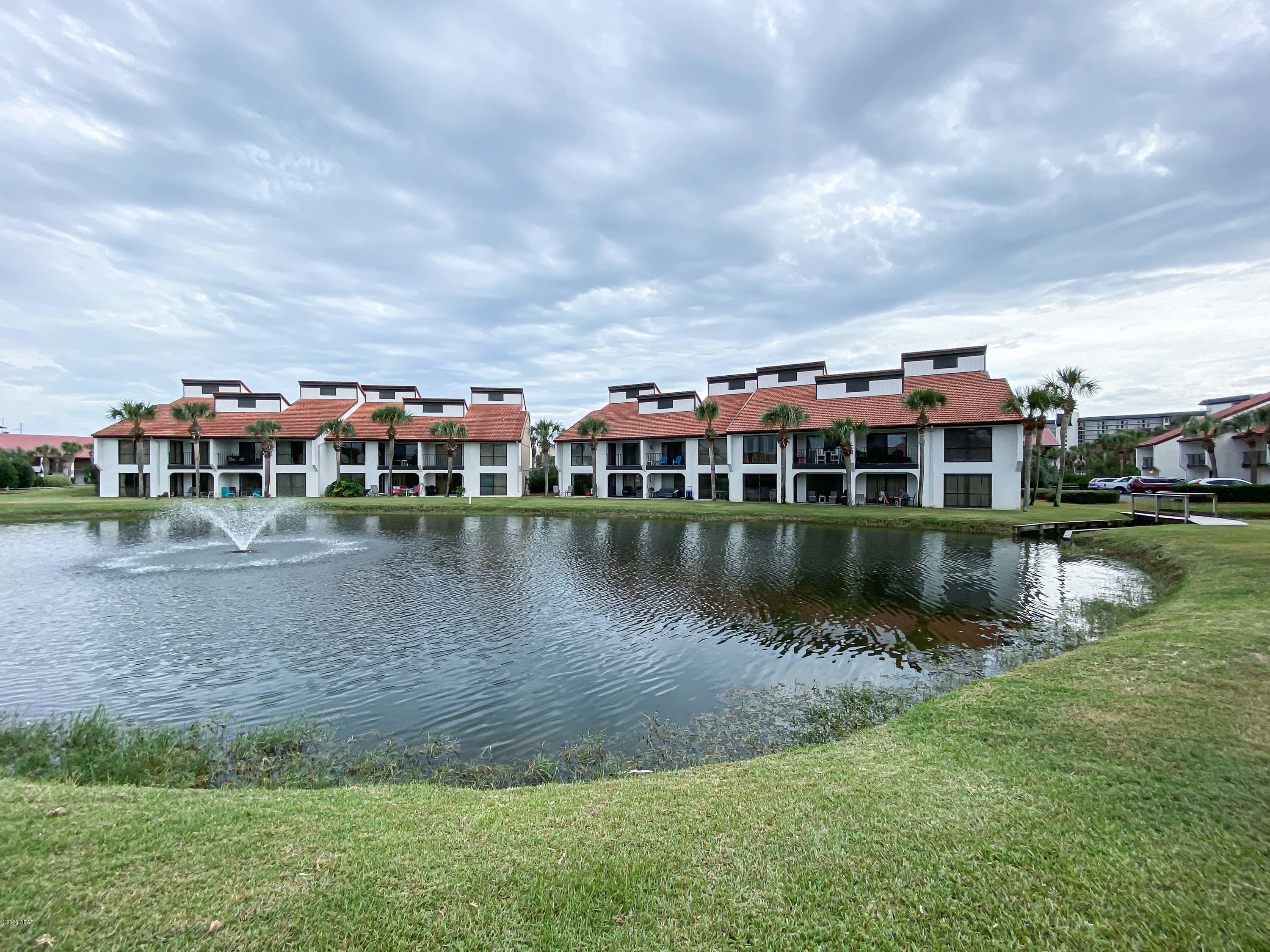 Edgewater Golf Villas 6 B - Residential
