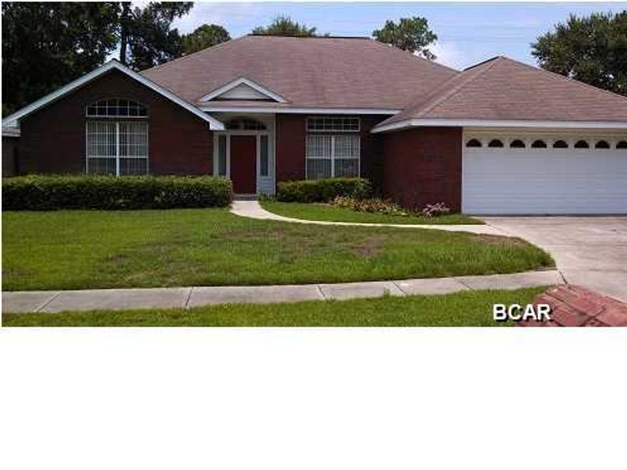 Must See! 3BR 2BA Brick home w/2 car garage, security system, fireplace, bonus room, open floor plan, breakfast bar, breakfast nook, formal dining room, large master bathroom w/Jacuzzi tub and separate walk in shower, tile, hardwood floors and carpet throughout, screen porch, sprinkler system, fenced backyard.