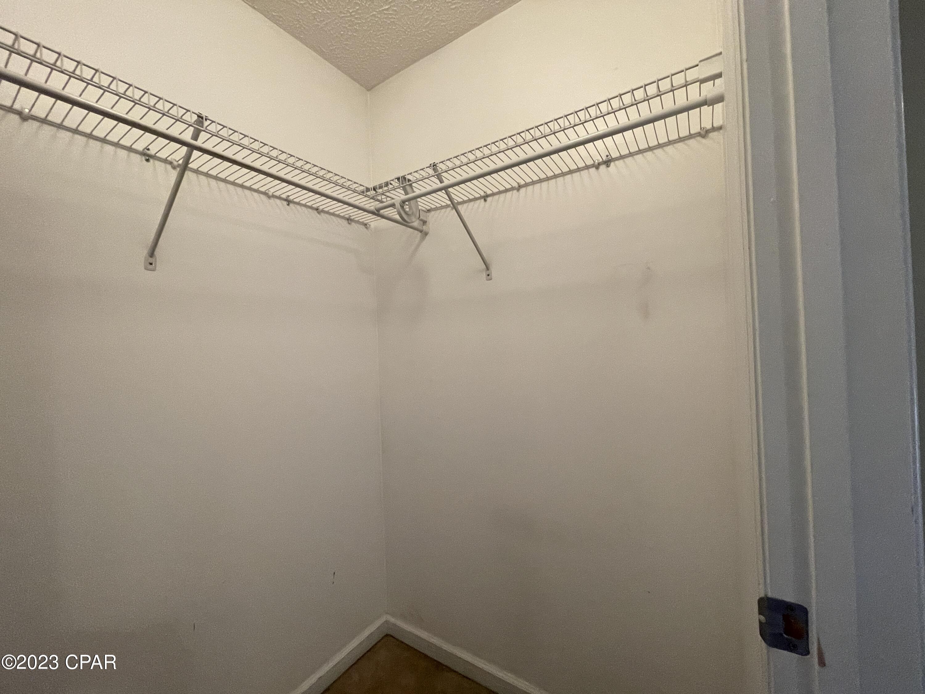 Indian Bluff Estates Unit 2 - Residential Lease