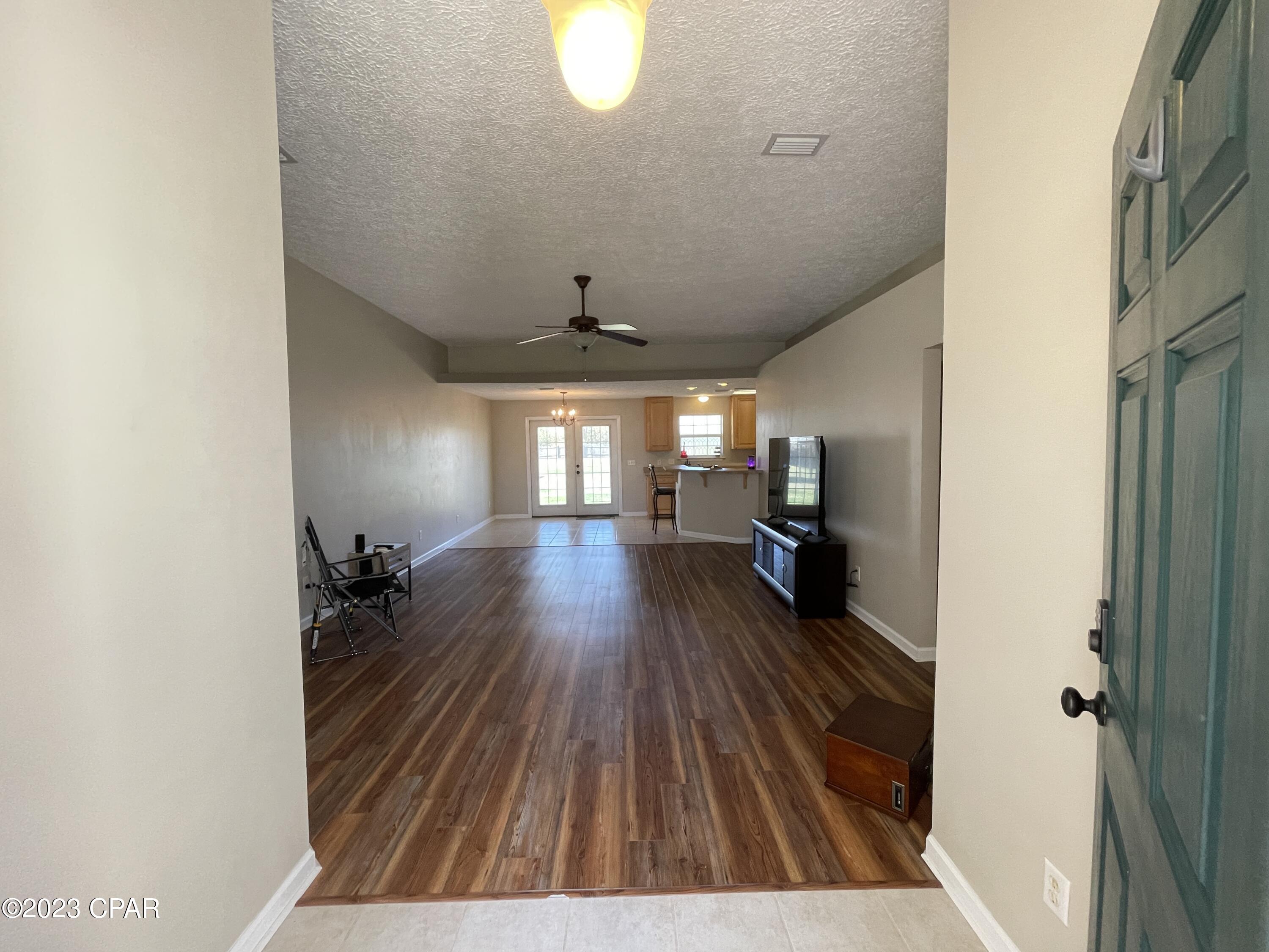 Indian Bluff Estates Unit 2 - Residential Lease