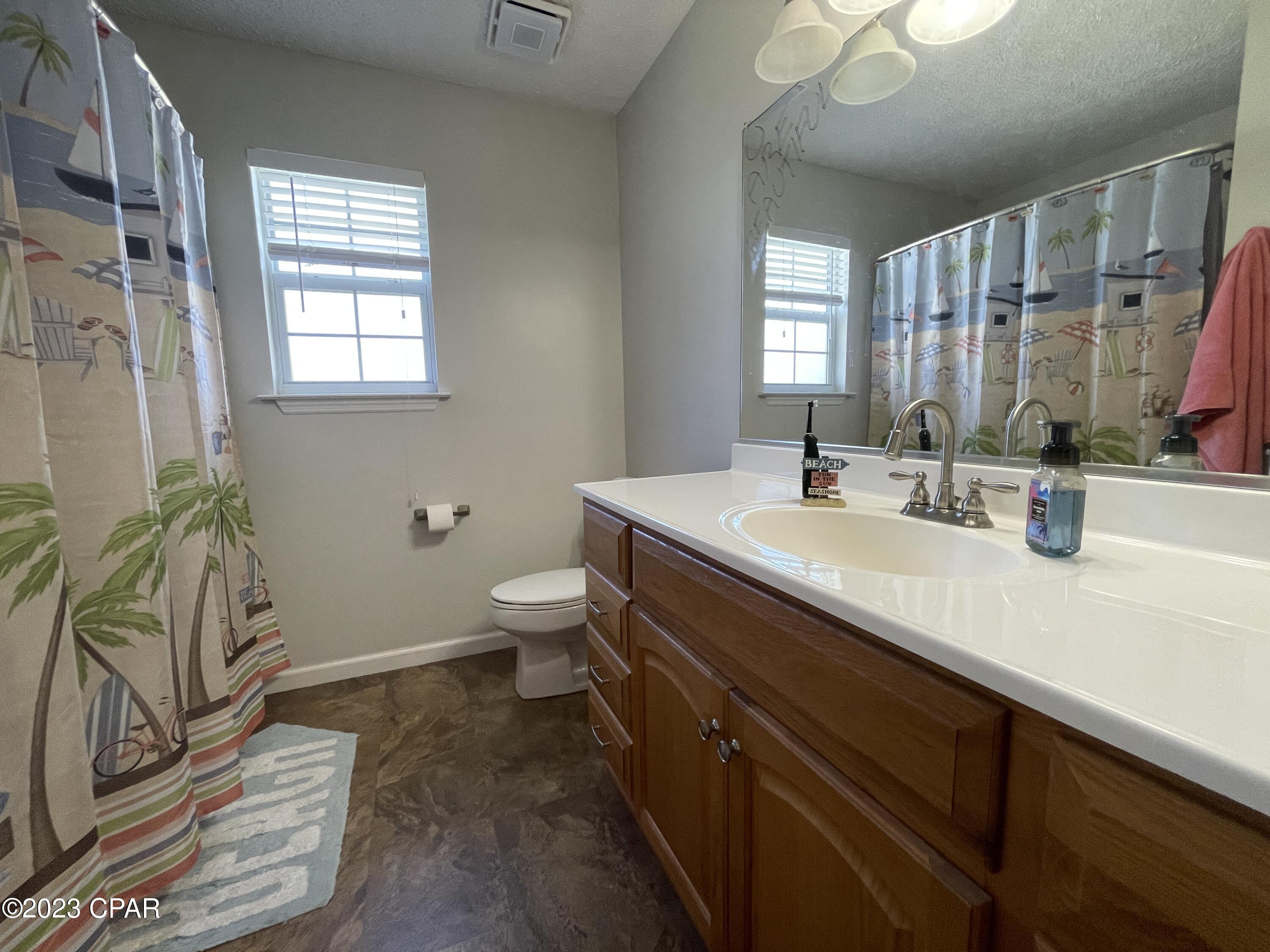 Indian Bluff Estates Unit 2 - Residential Lease