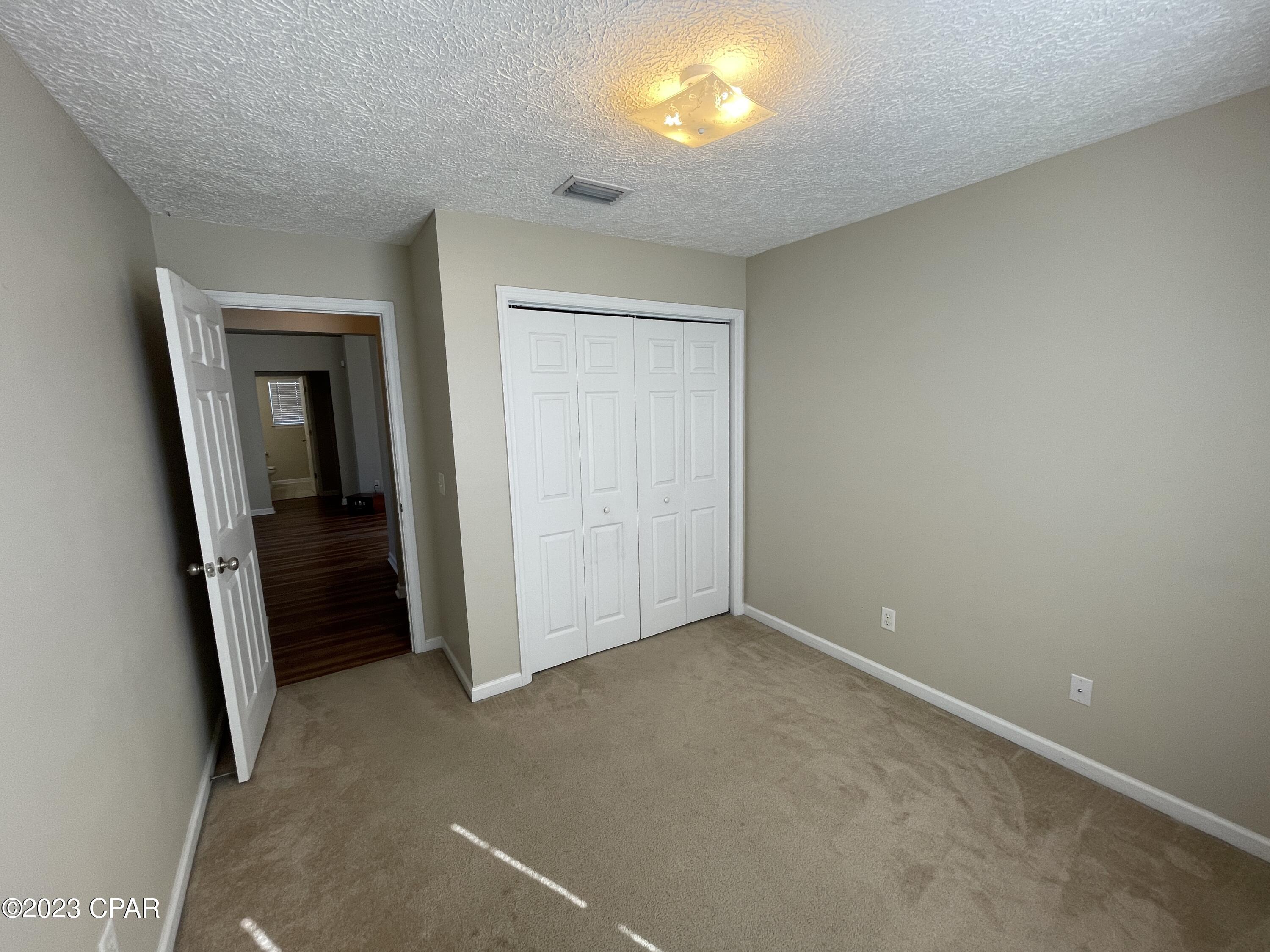 Indian Bluff Estates Unit 2 - Residential Lease