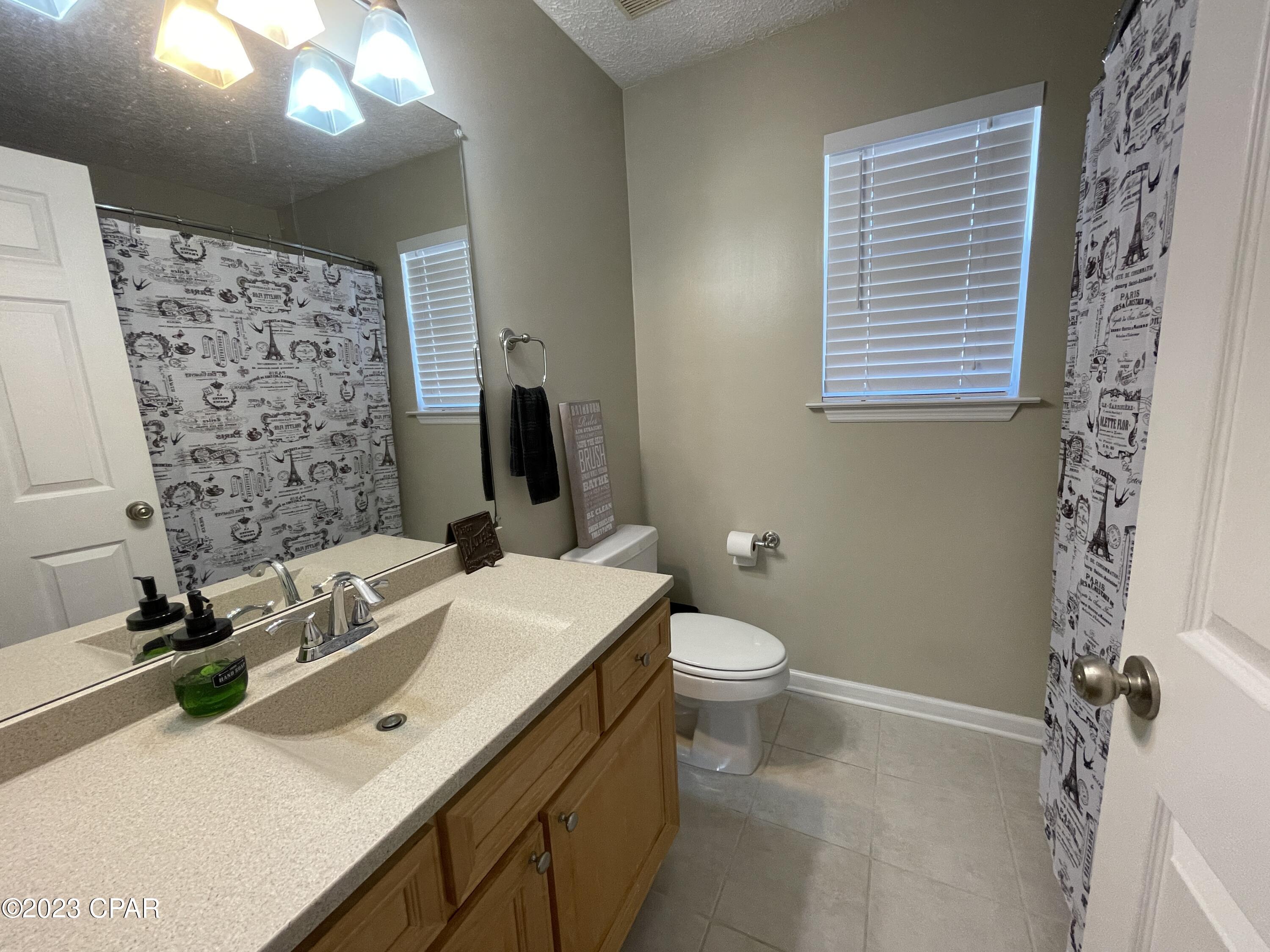 Indian Bluff Estates Unit 2 - Residential Lease