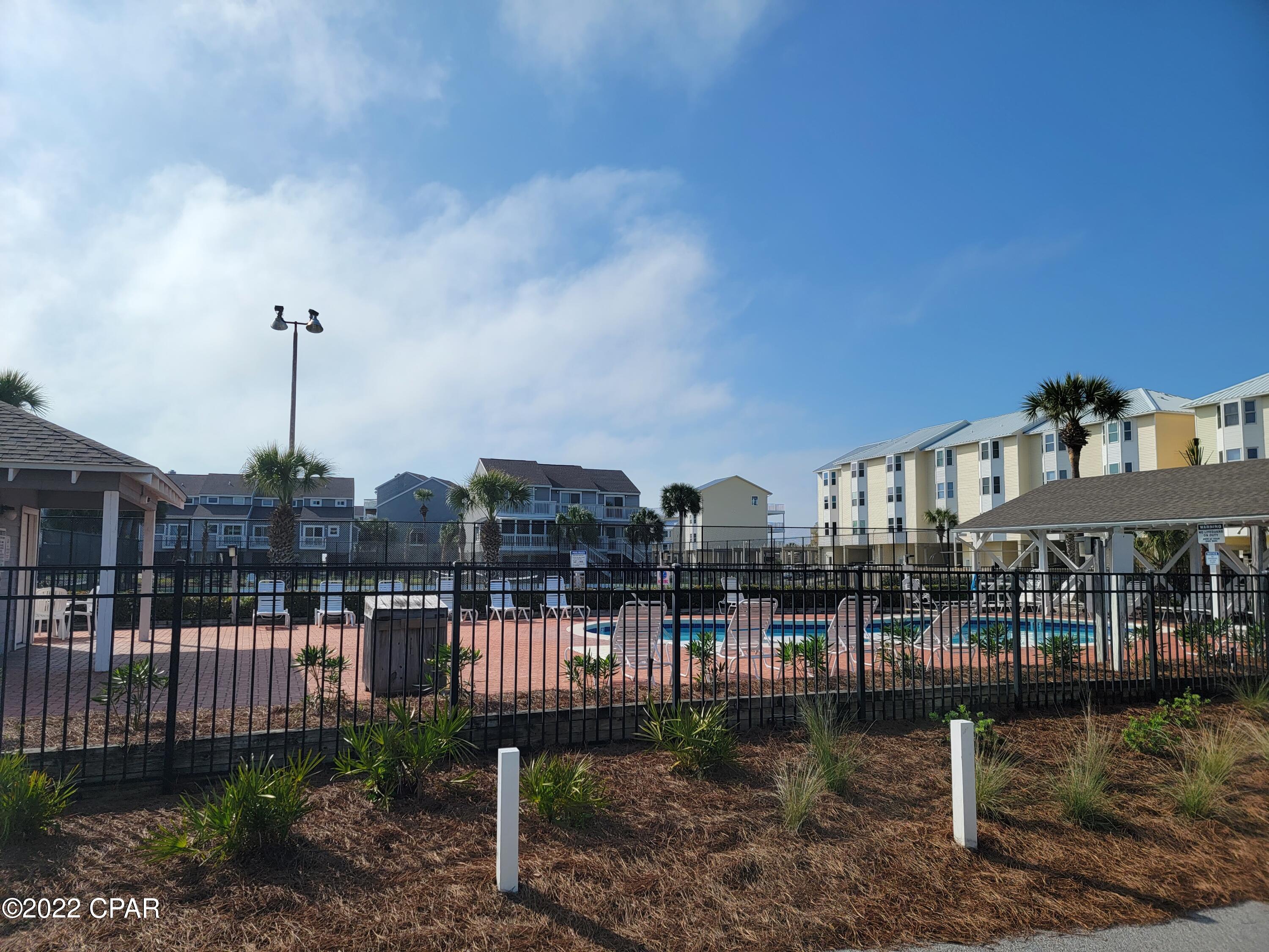 Barrier Dunes - Residential