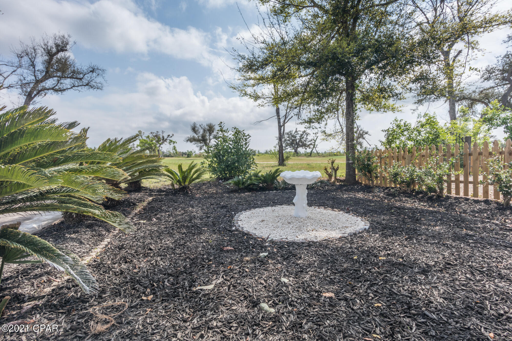 Tropical Bay - Residential