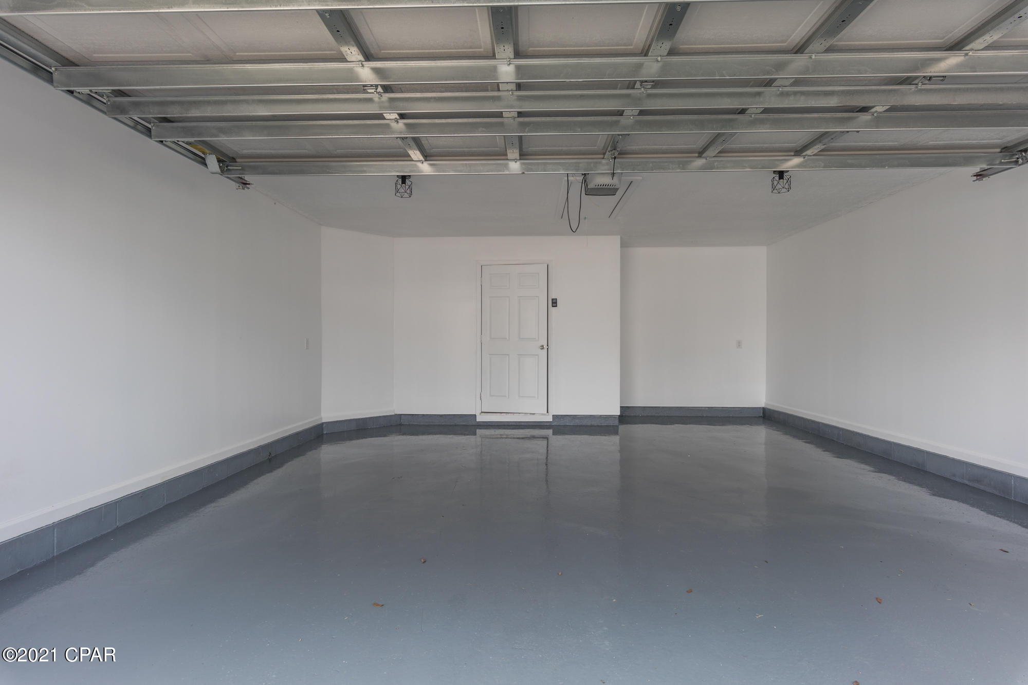 Tropical Bay - Residential