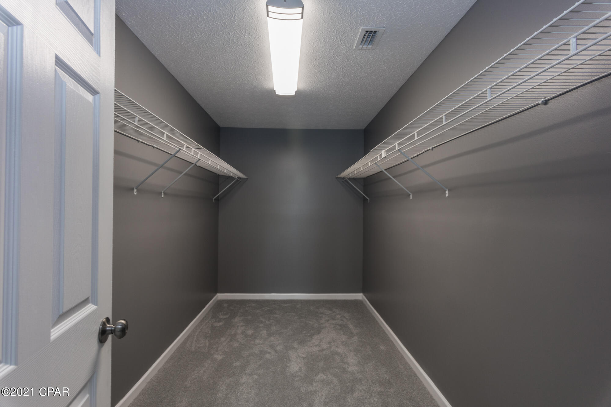 Tropical Bay - Residential