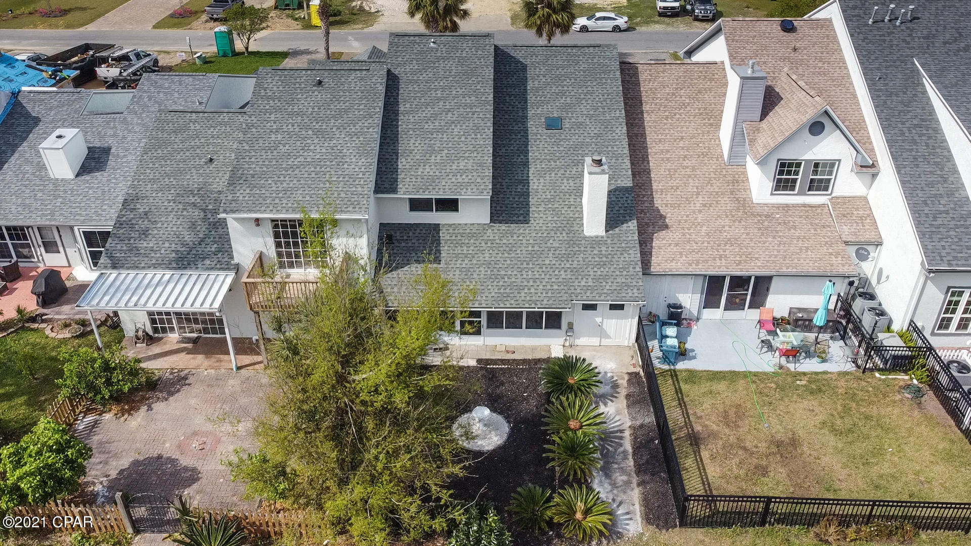 Tropical Bay - Residential