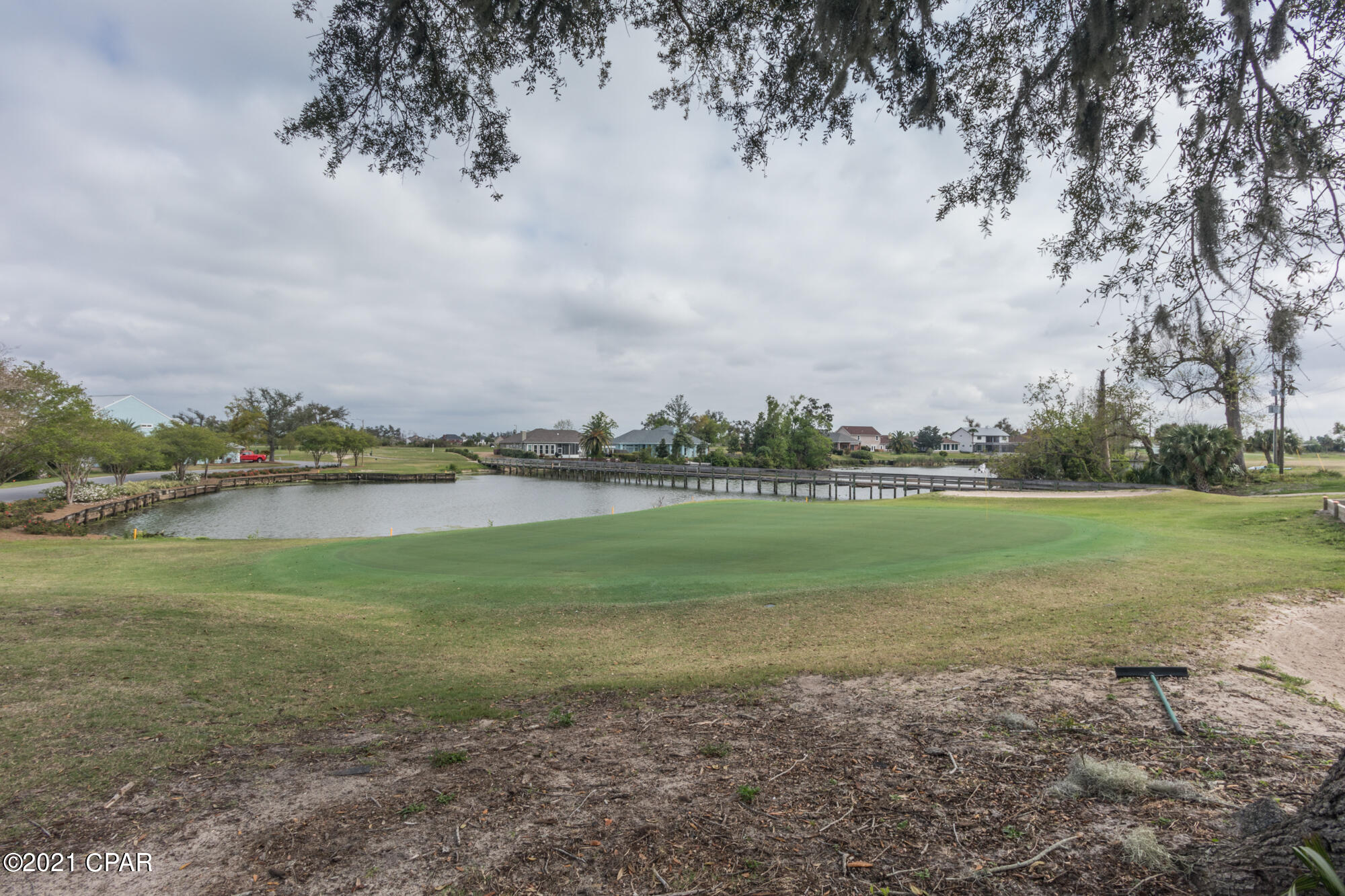 Tropical Bay - Residential