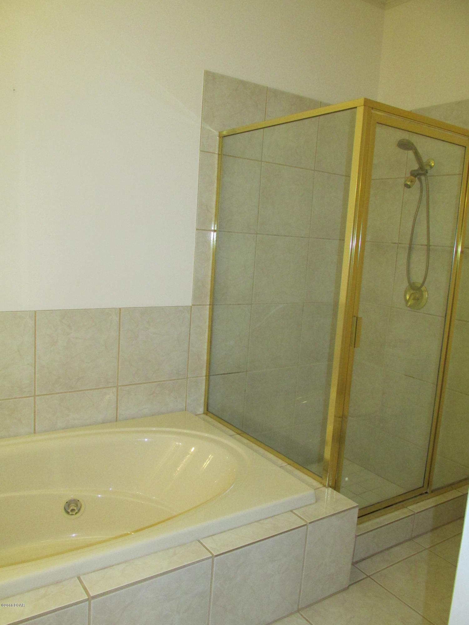 Sandy Creek Air Park Ph II - Residential Lease