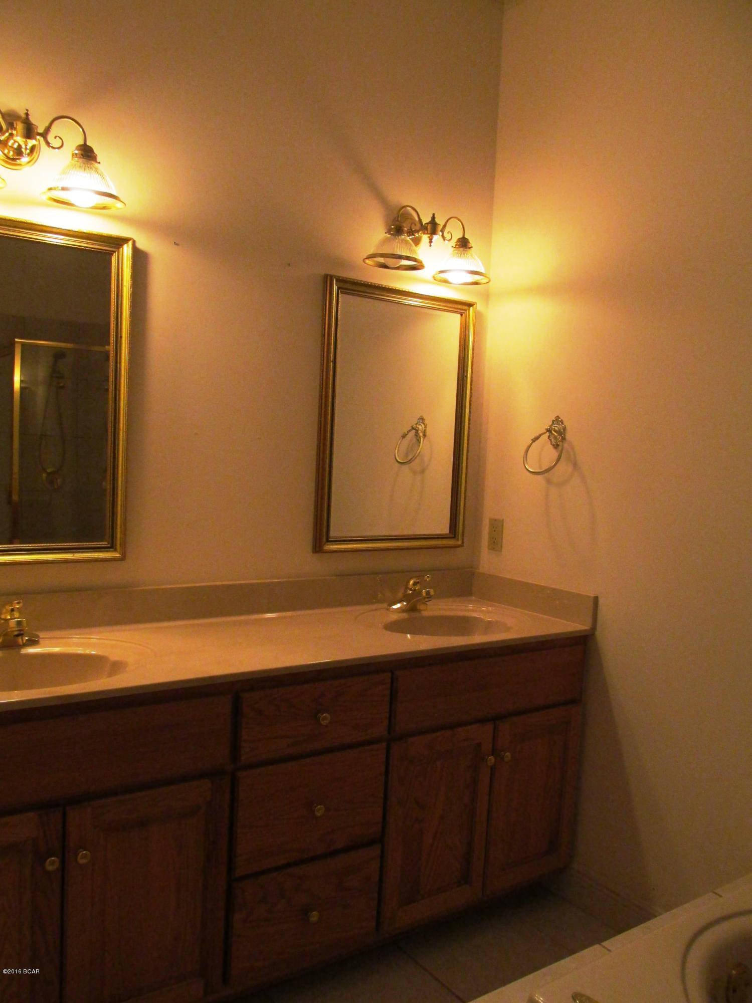 Sandy Creek Air Park Ph II - Residential Lease