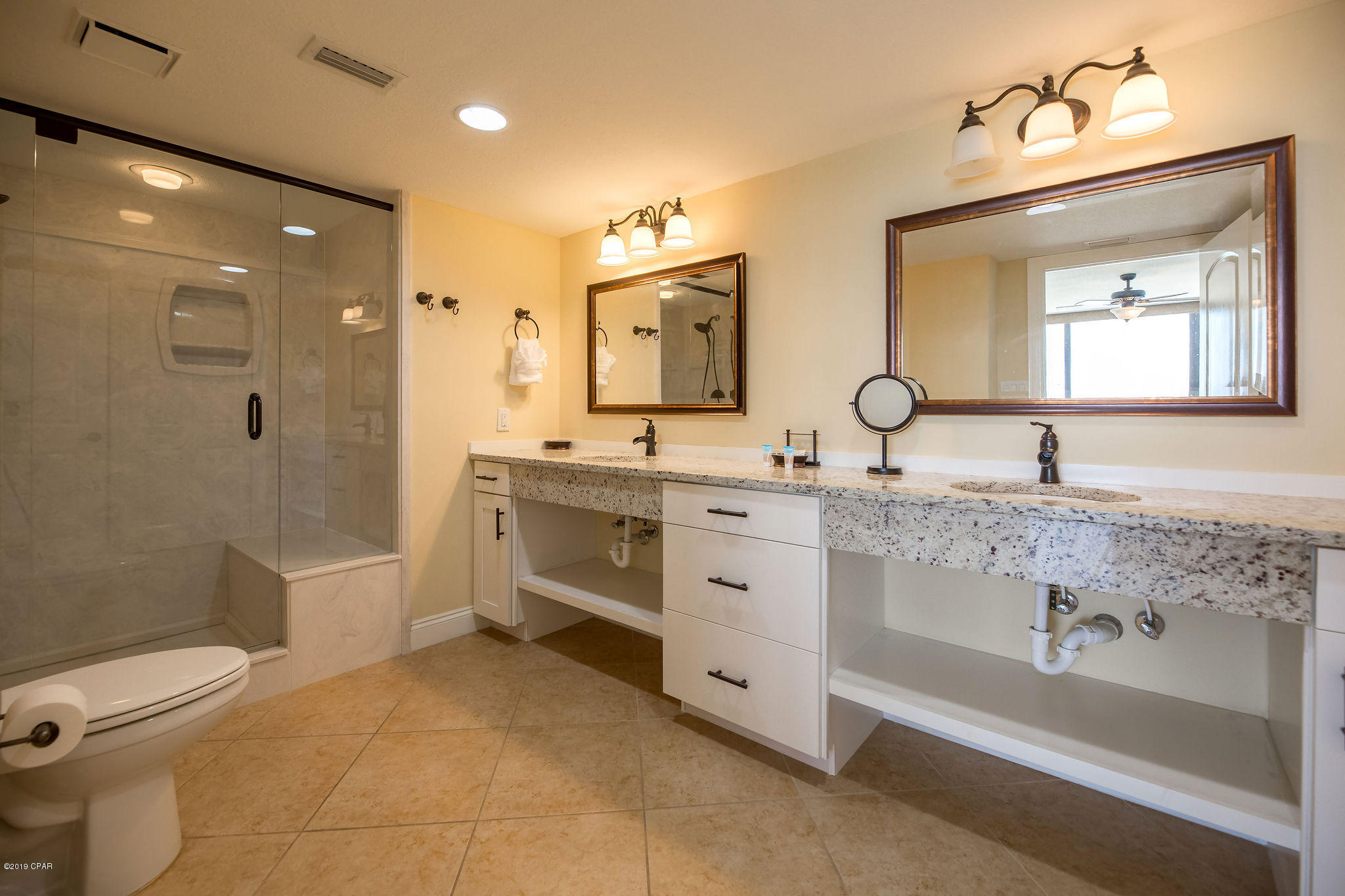 Seachase Condo - Residential