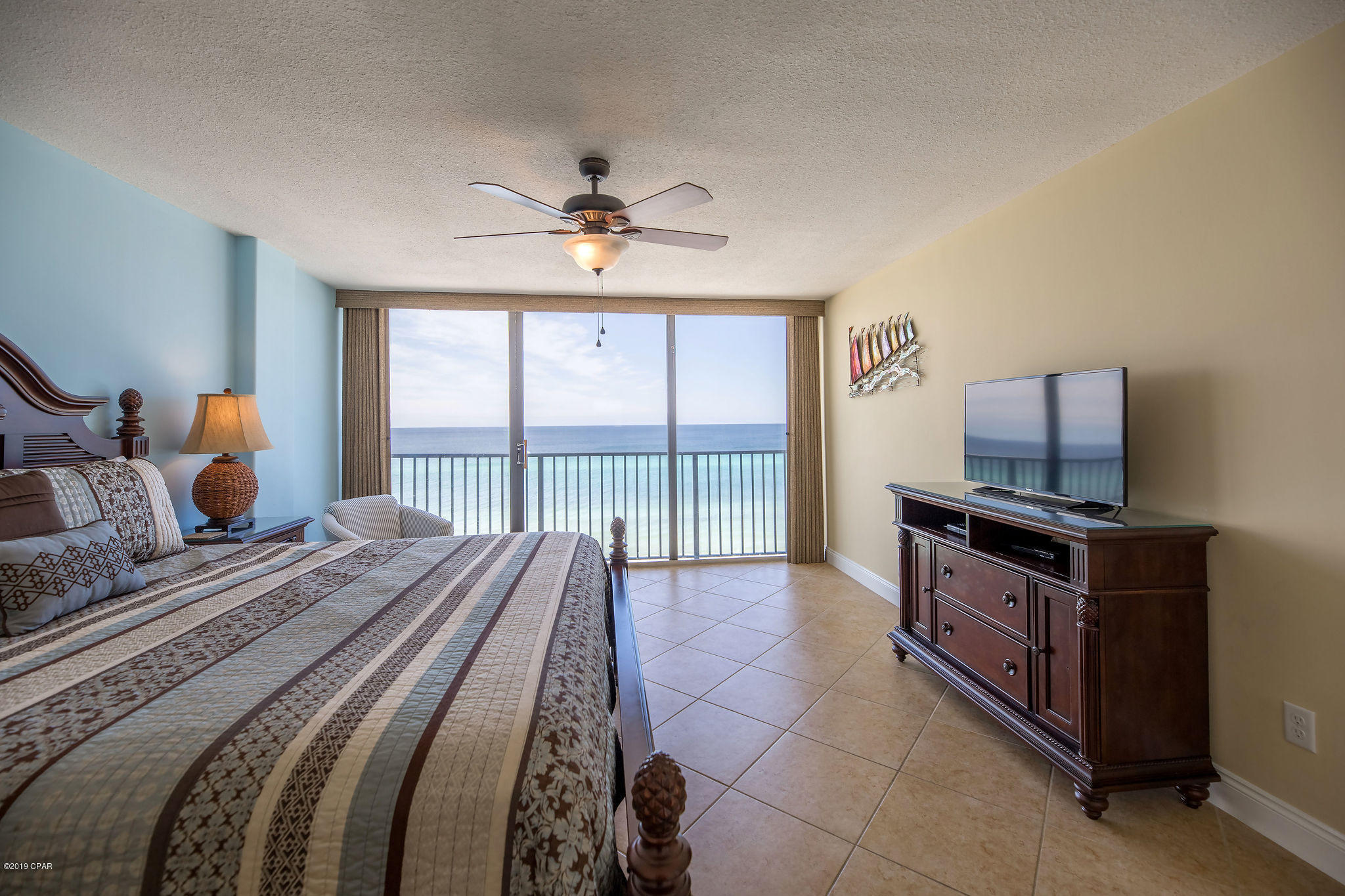 Seachase Condo - Residential