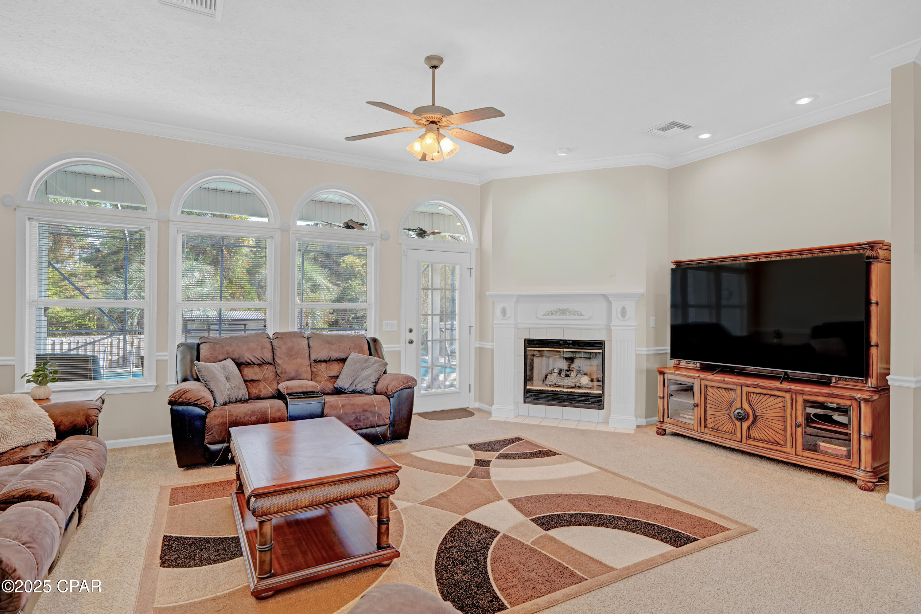 Summer Breeze - Residential