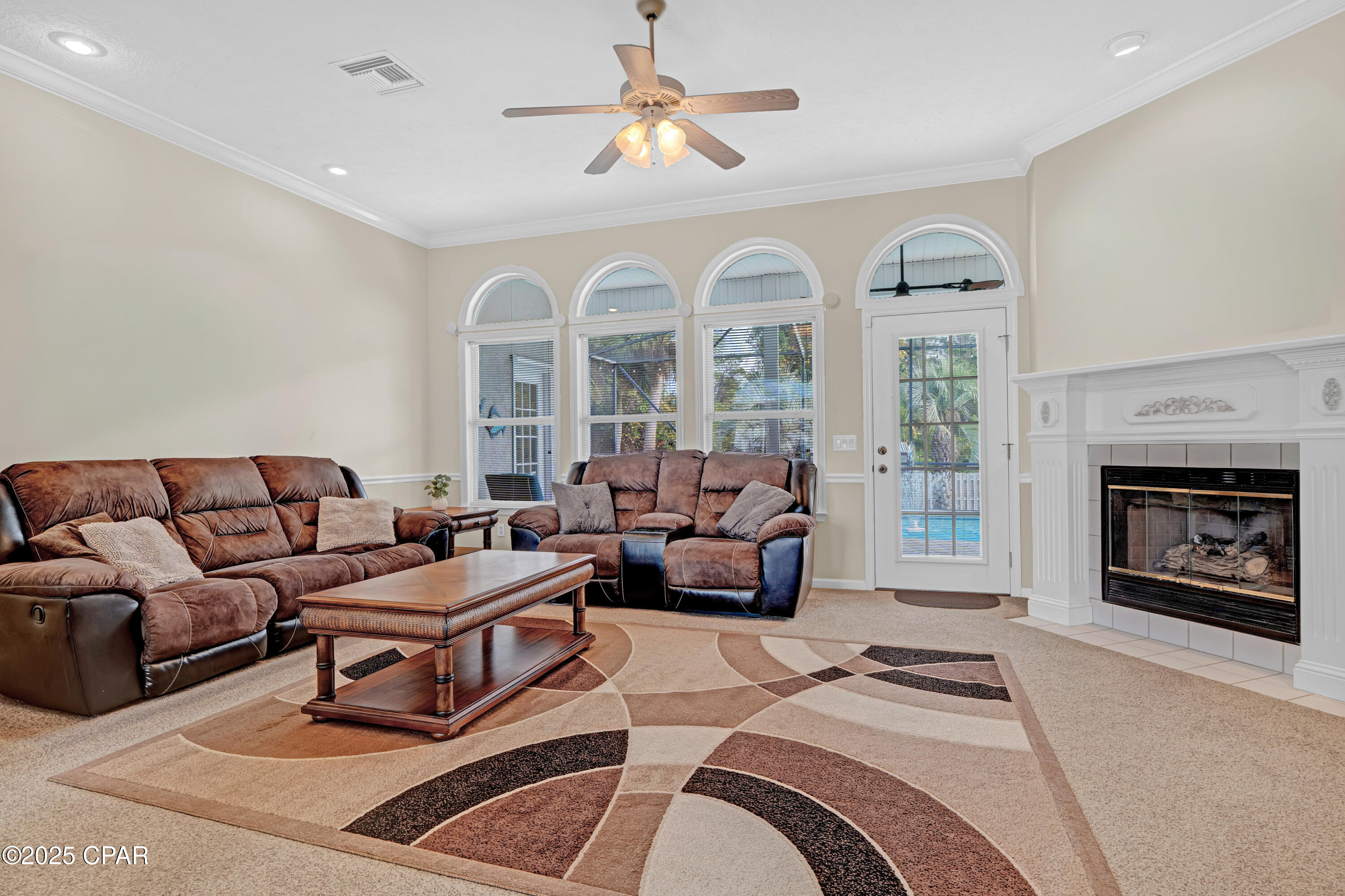 Summer Breeze - Residential