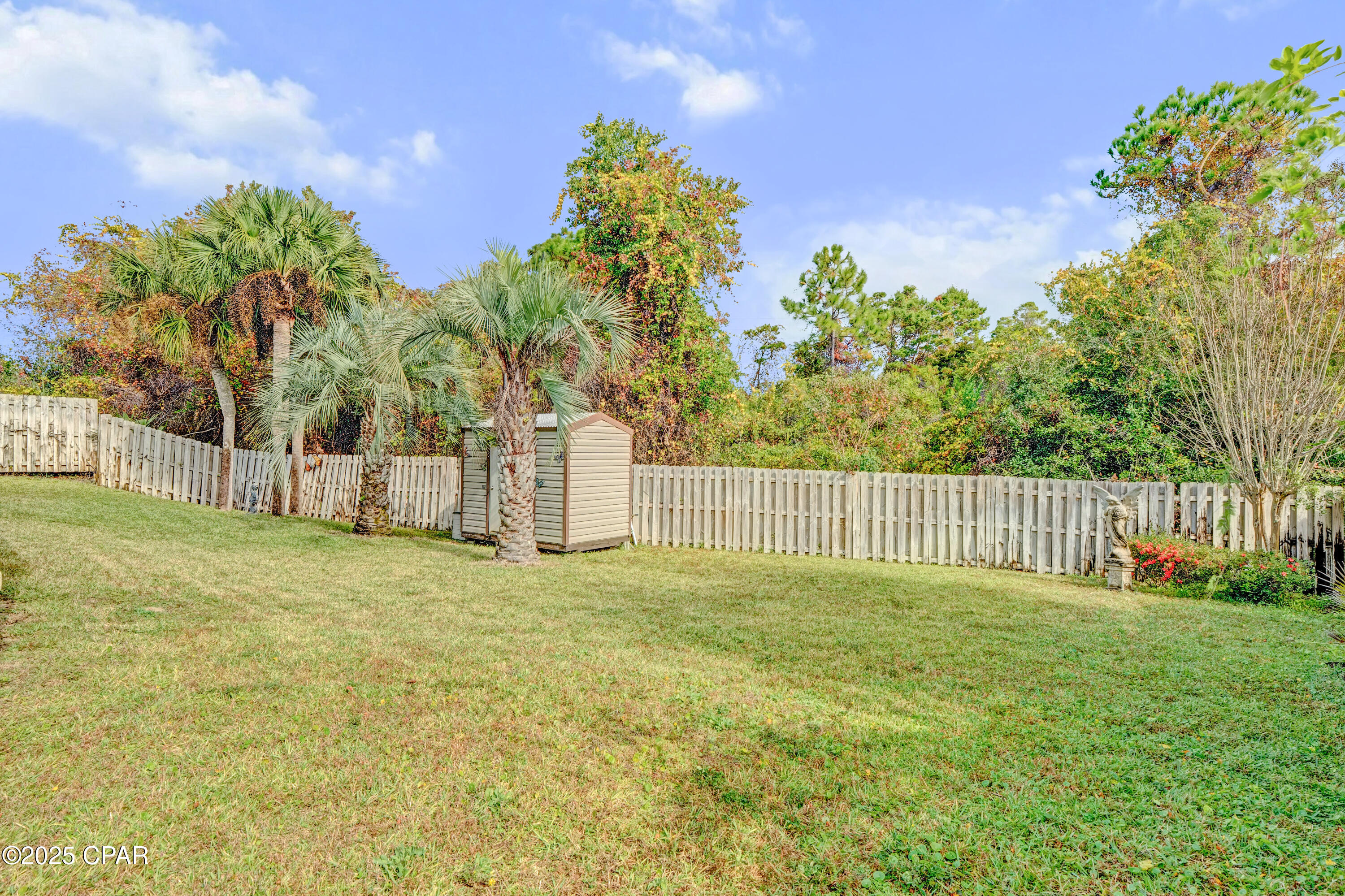 Summer Breeze - Residential