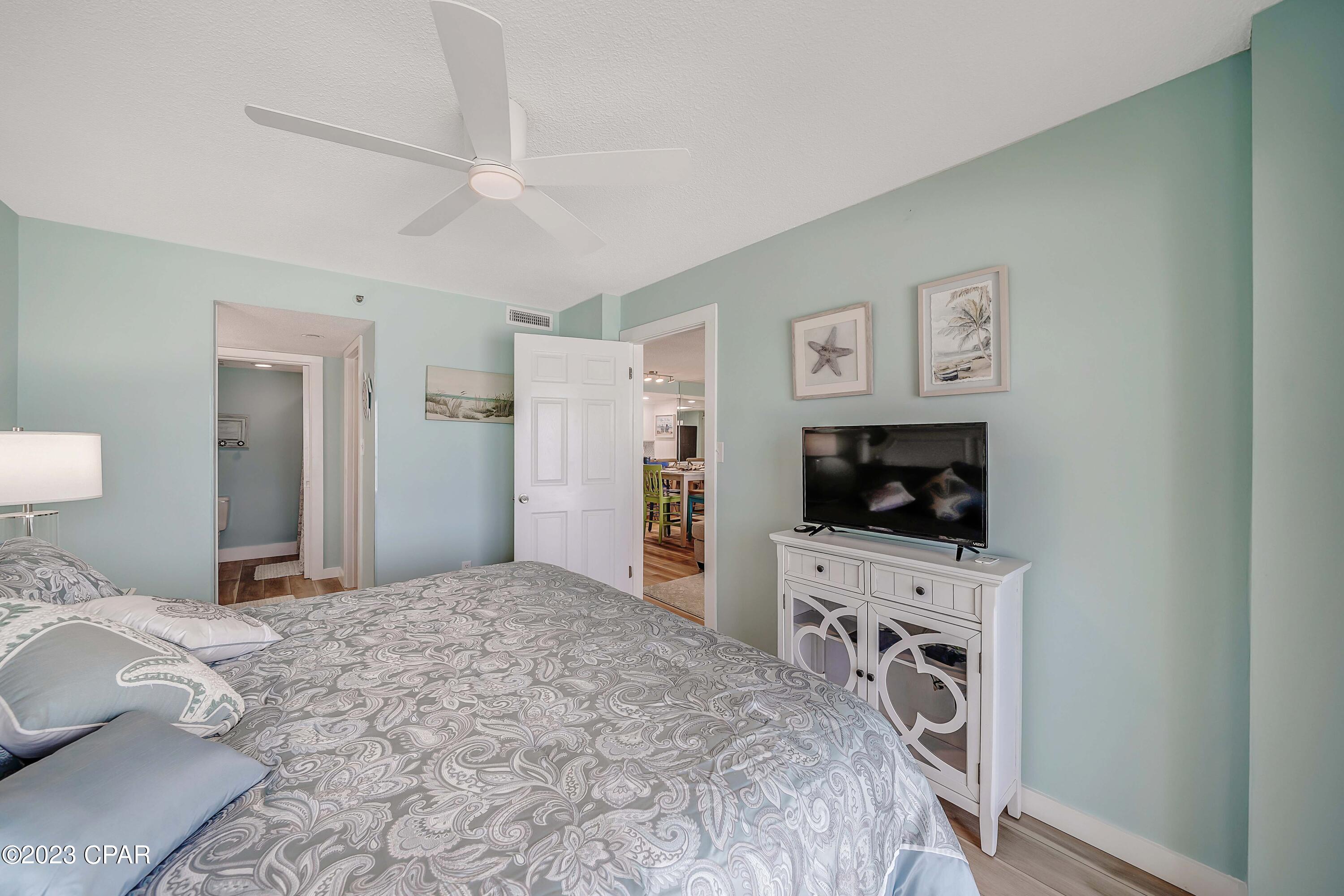 The Commodore - Residential