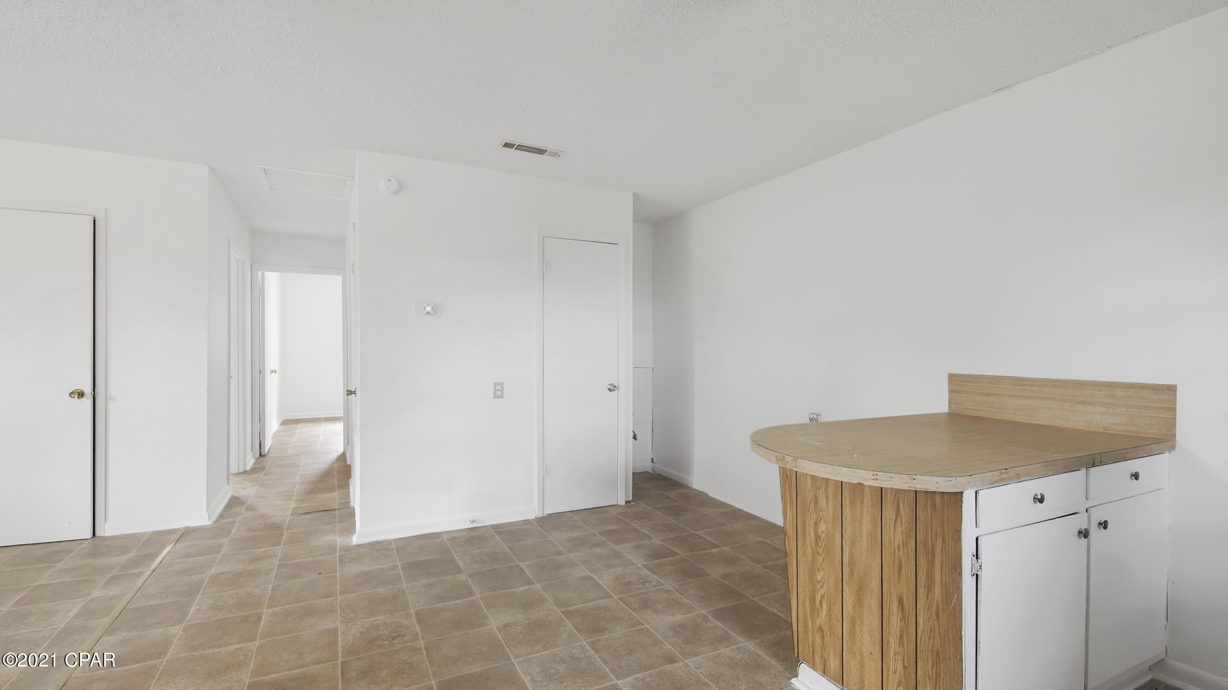 [No Recorded Subdiv] - Commercial Sale