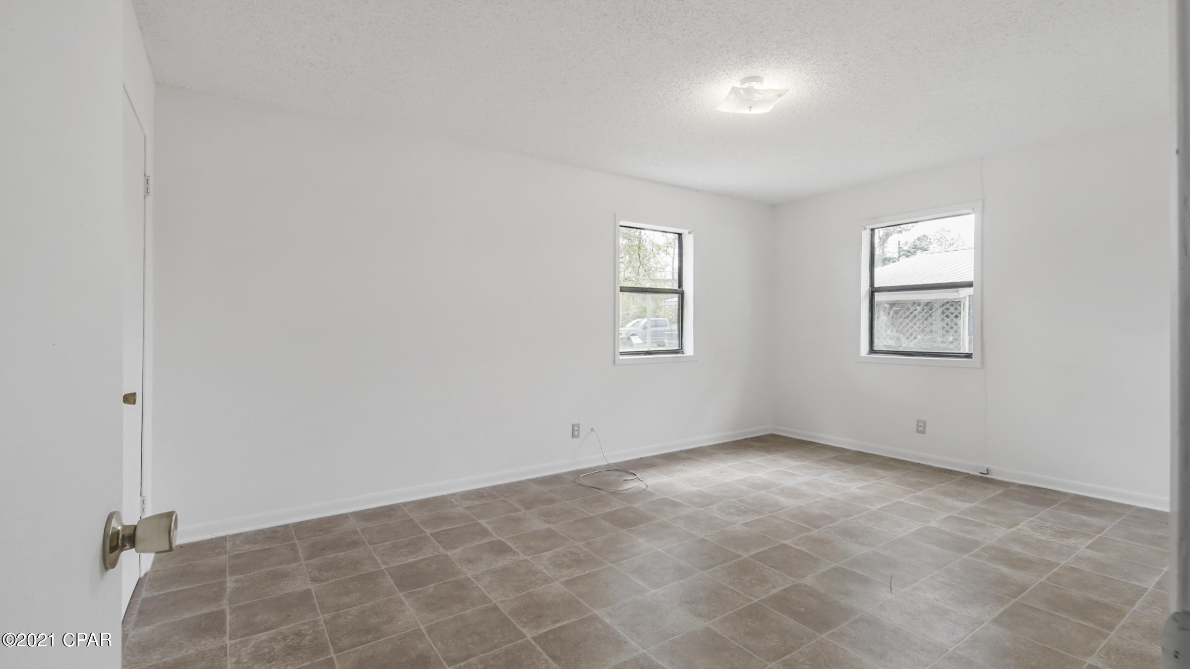 [No Recorded Subdiv] - Commercial Sale