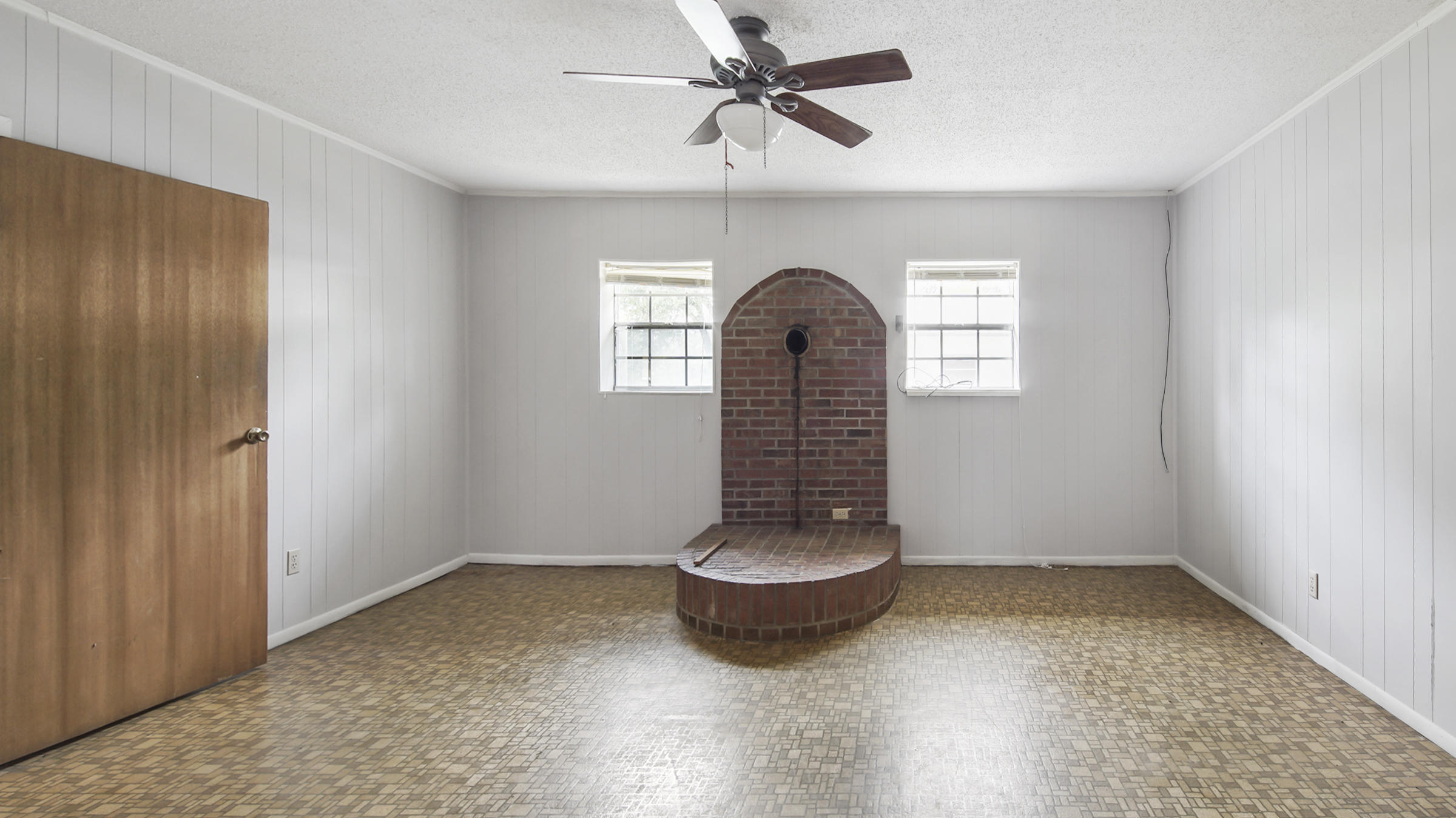 [No Recorded Subdiv] - Commercial Sale