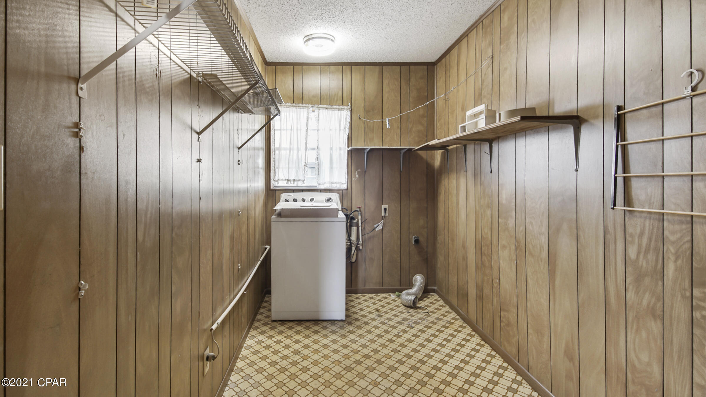 [No Recorded Subdiv] - Commercial Sale