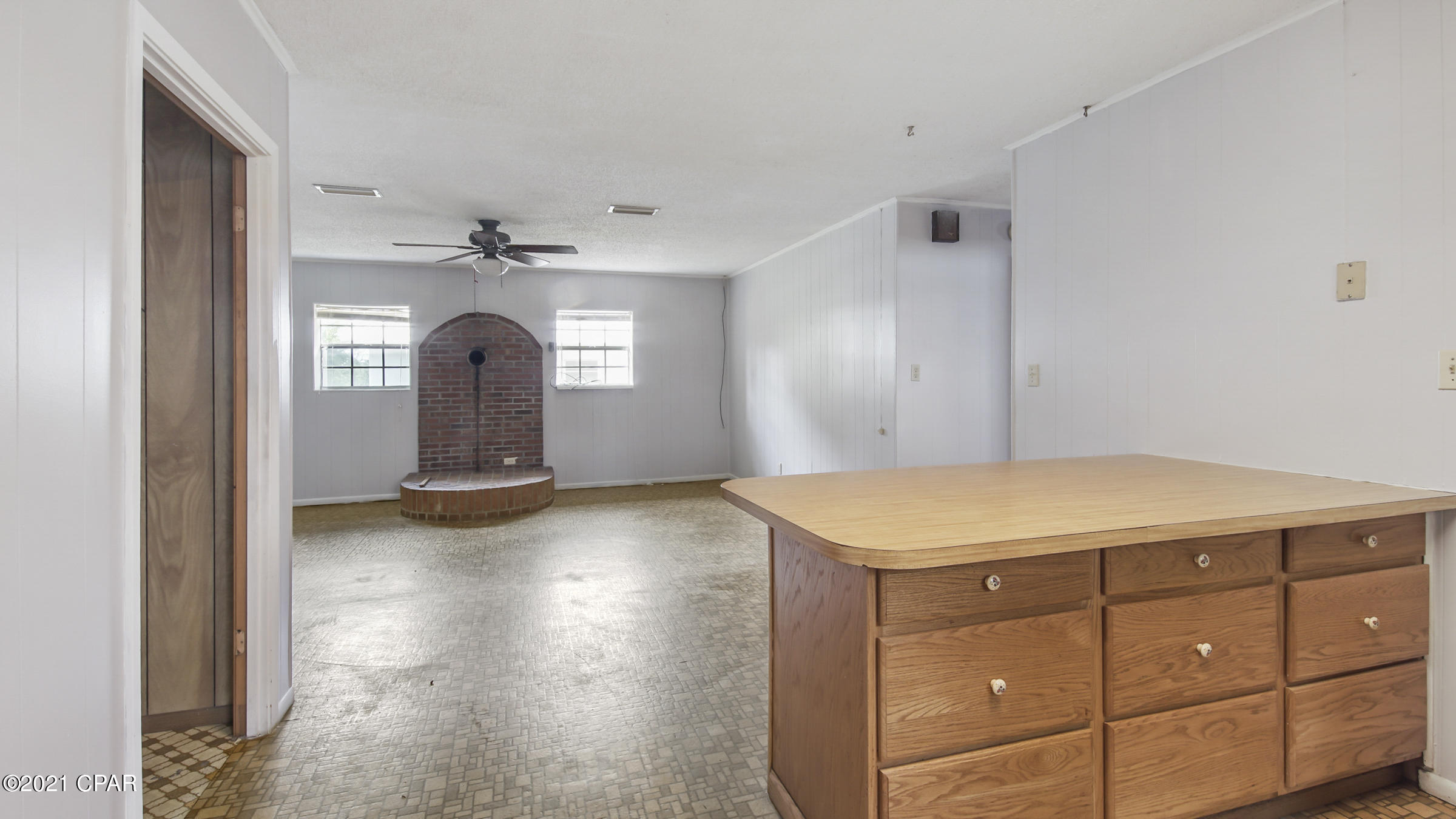 [No Recorded Subdiv] - Commercial Sale