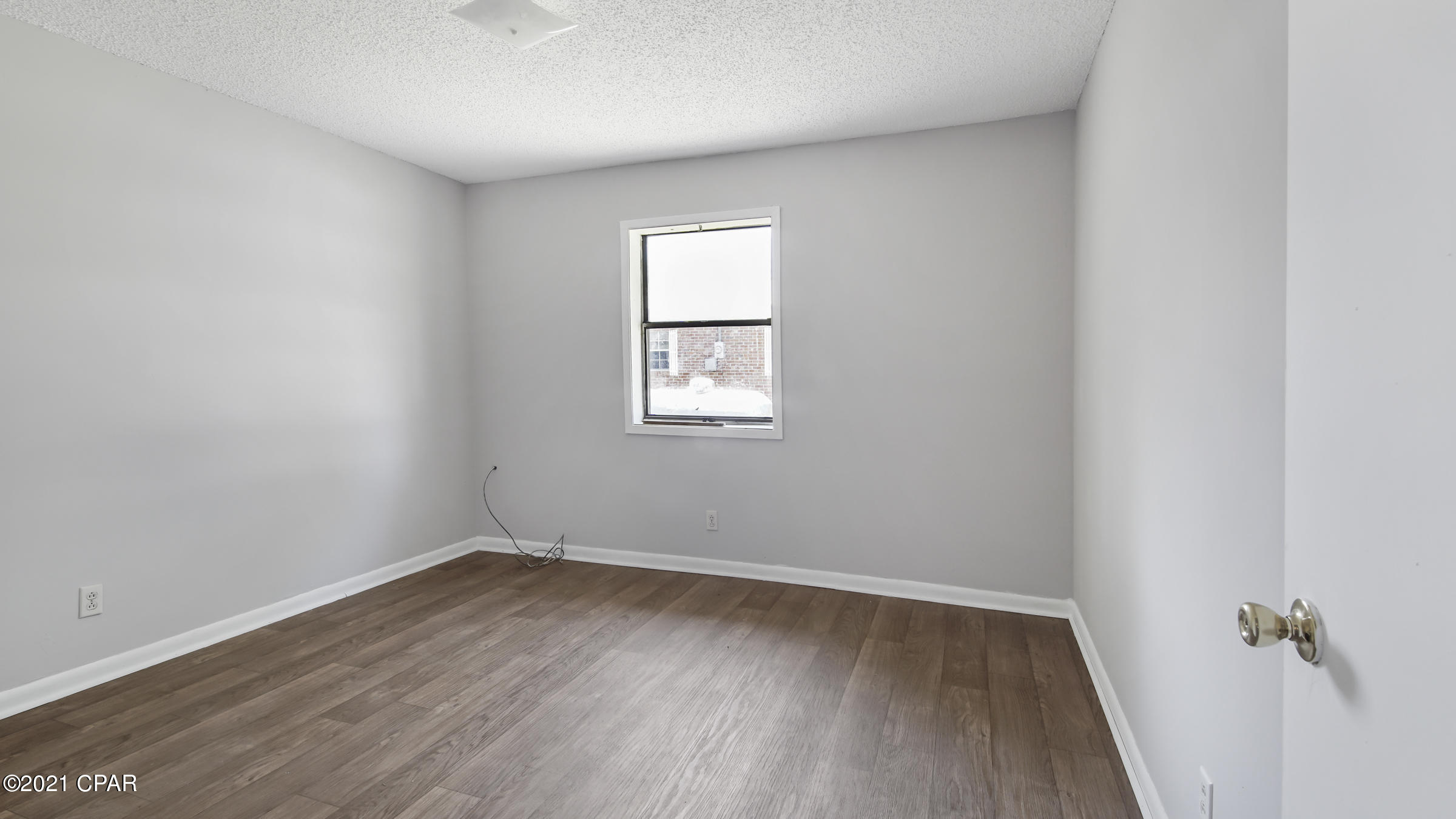 [No Recorded Subdiv] - Commercial Sale