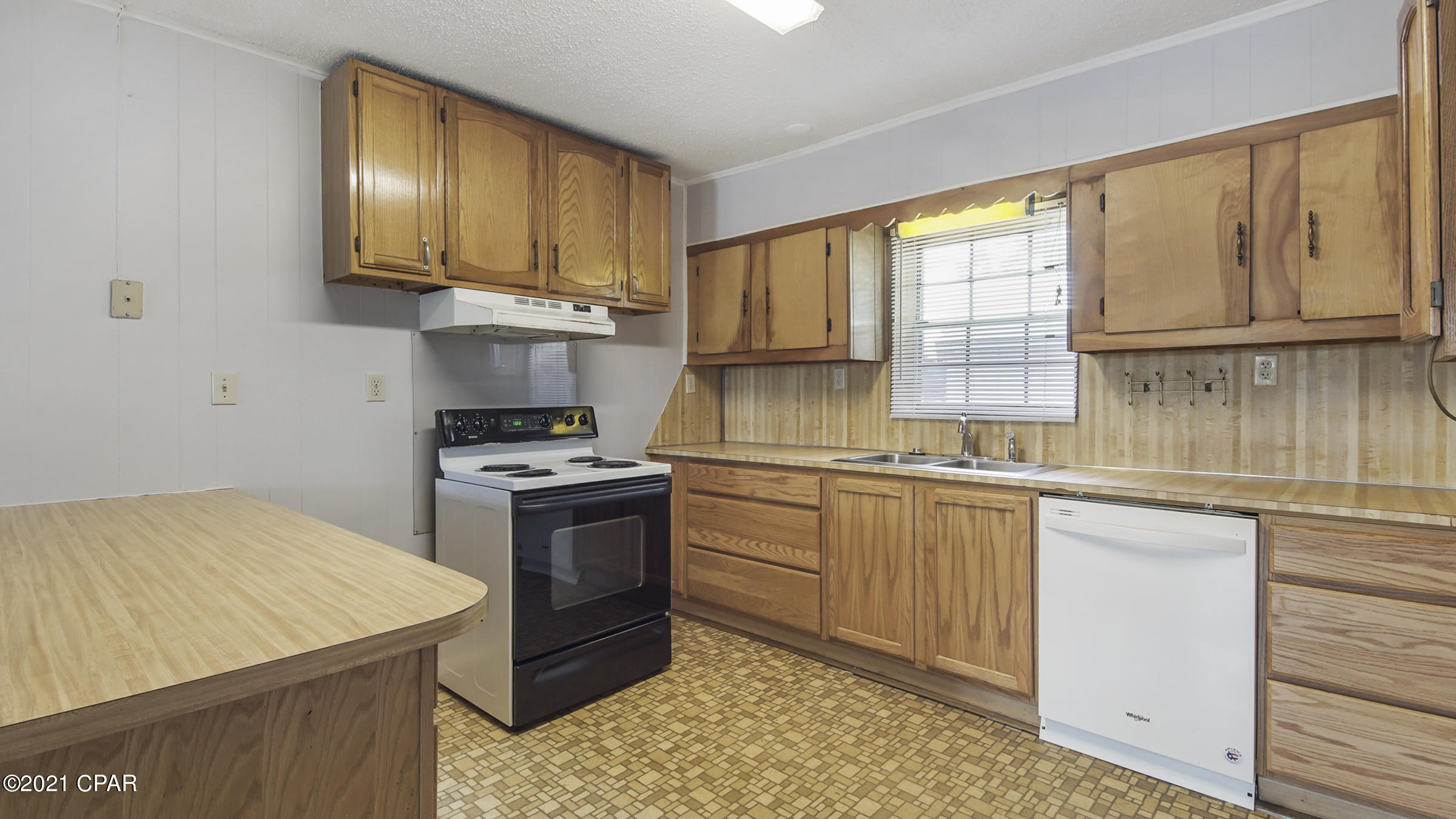 [No Recorded Subdiv] - Commercial Sale