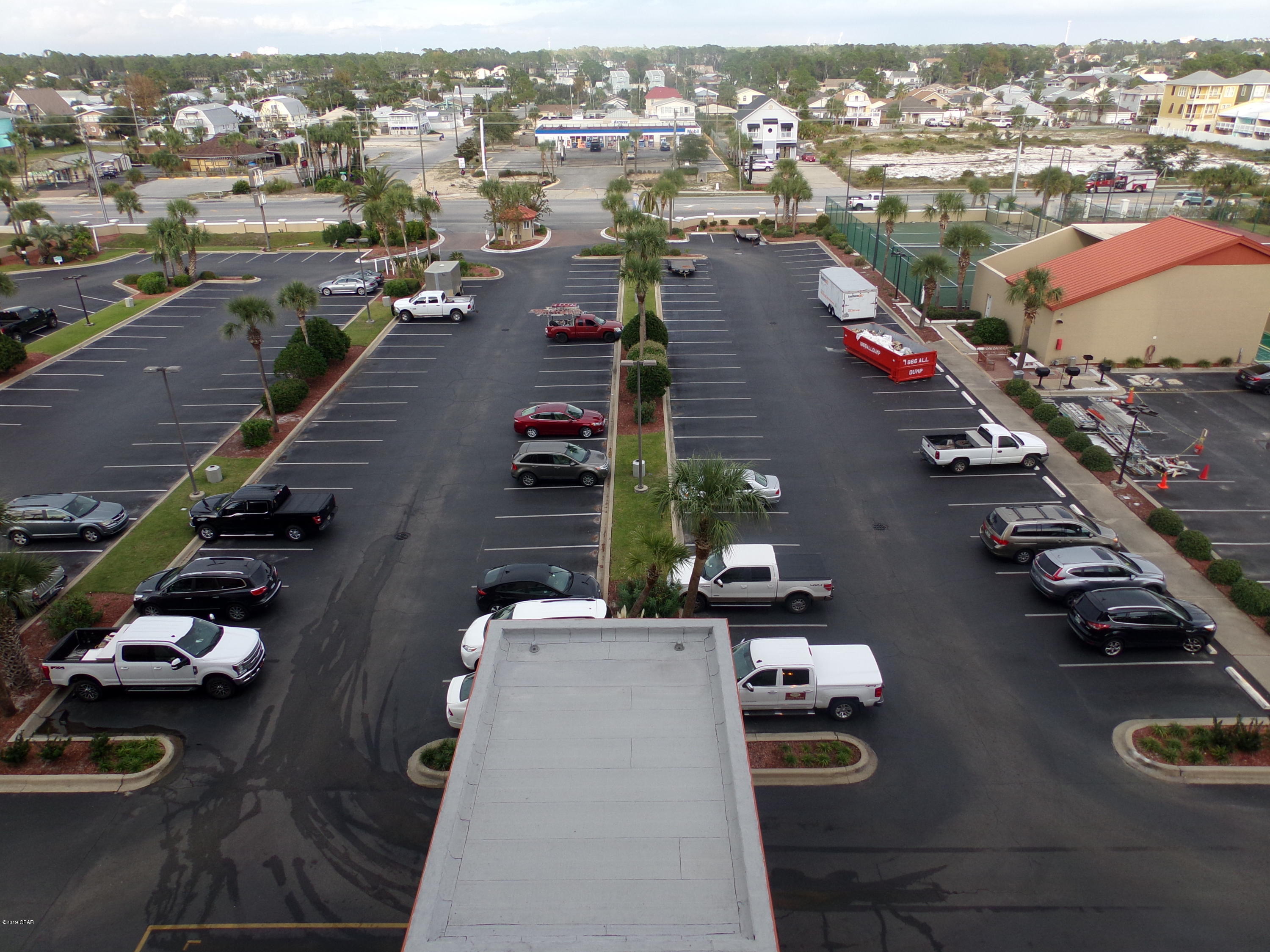 Summerhouse Condo. - Residential