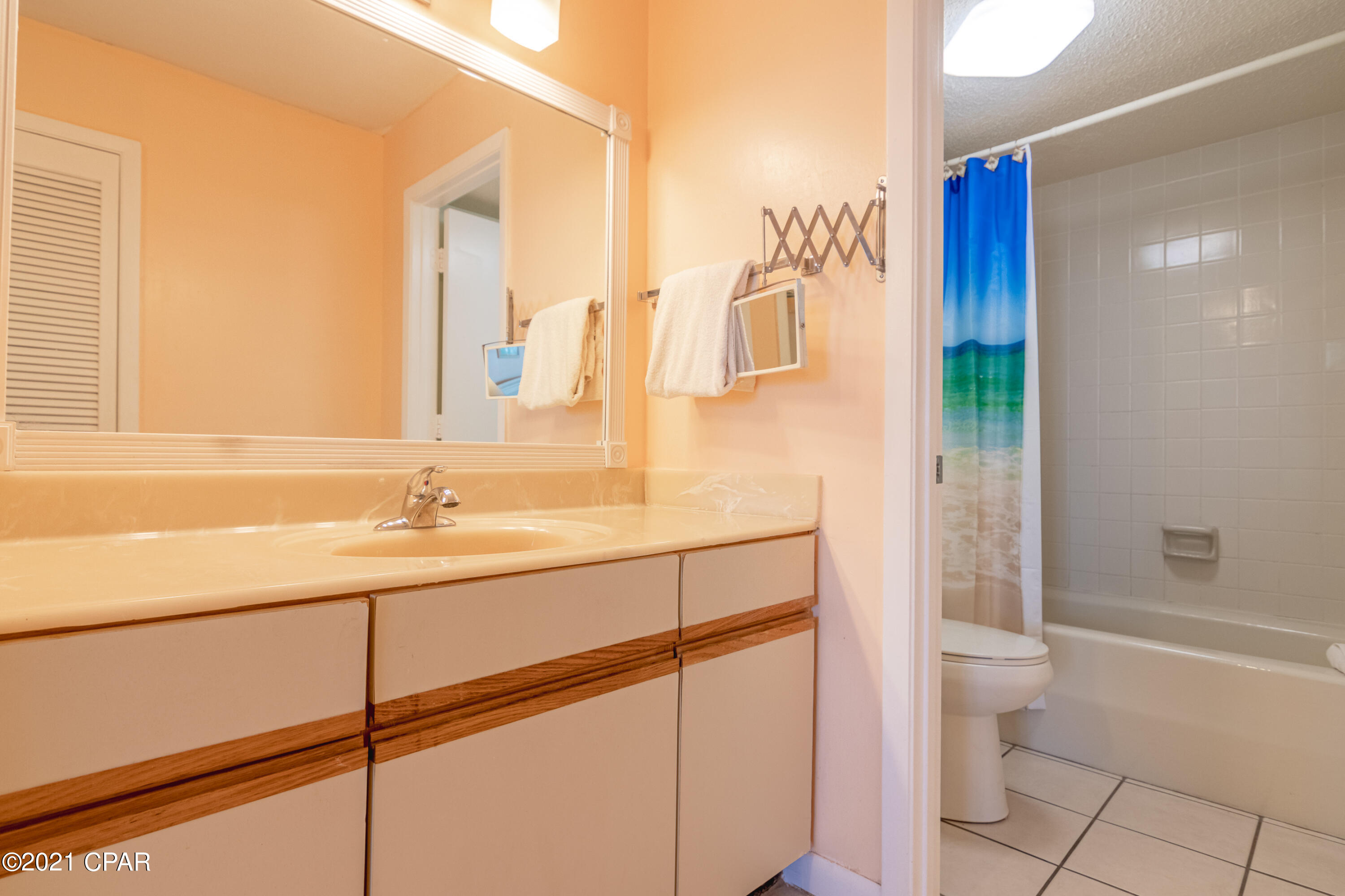 Summerhouse Condo. - Residential