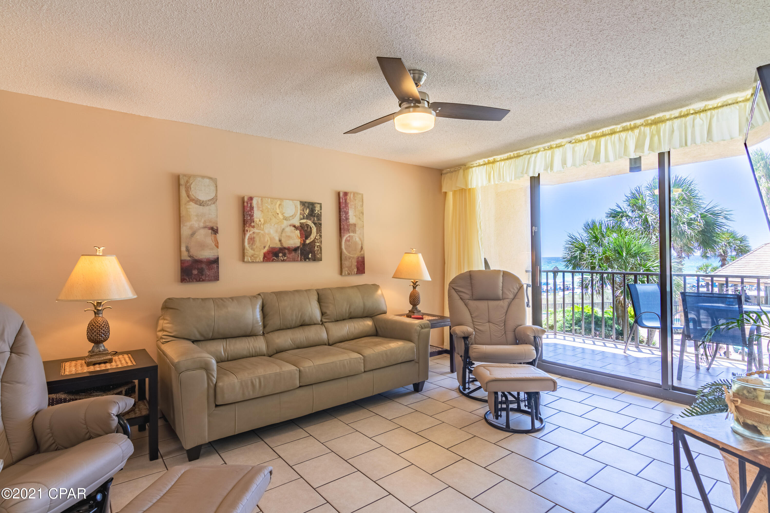 Summerhouse Condo. - Residential